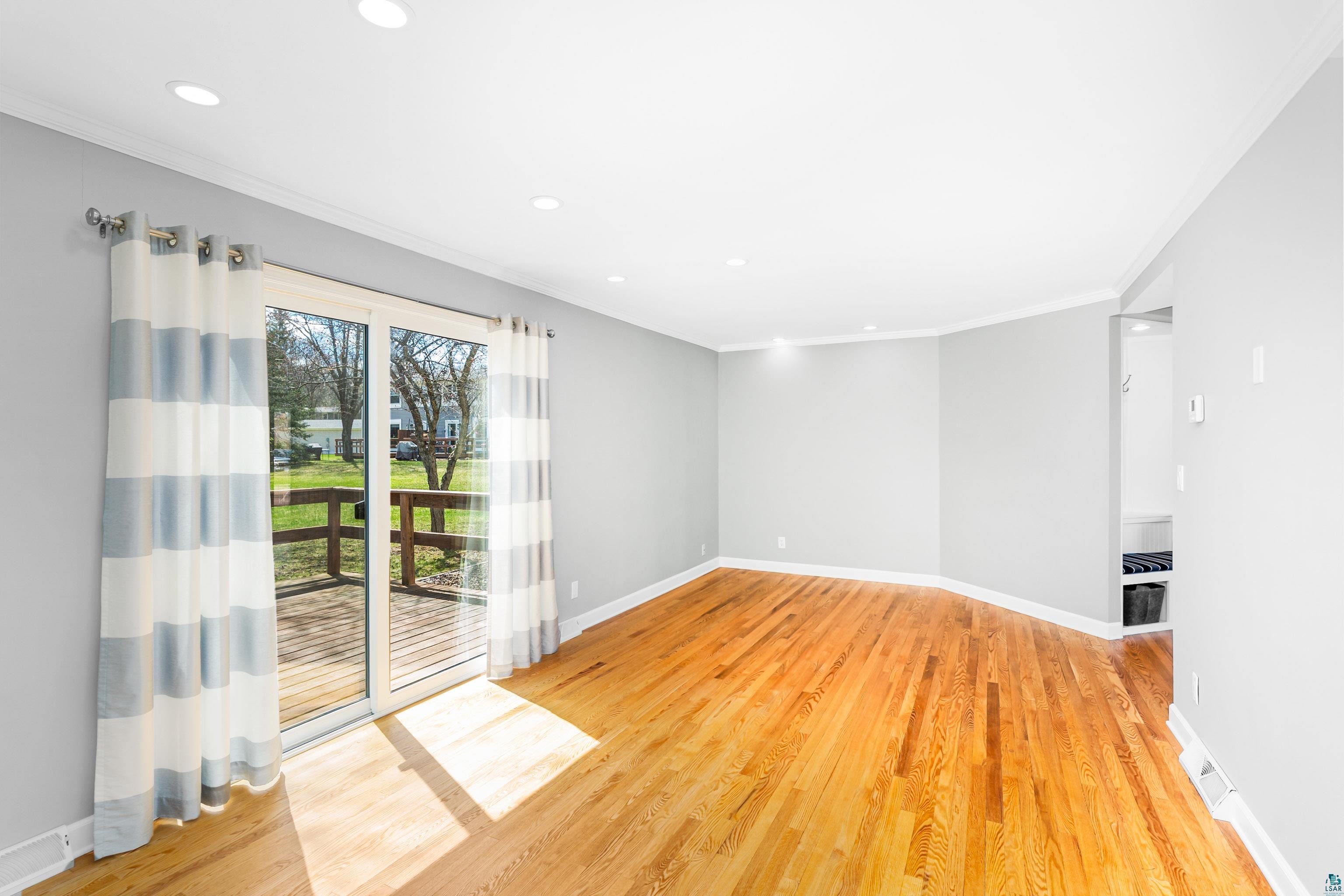 504 Madison Ave, Duluth, MN 55811 Listing Photo  9