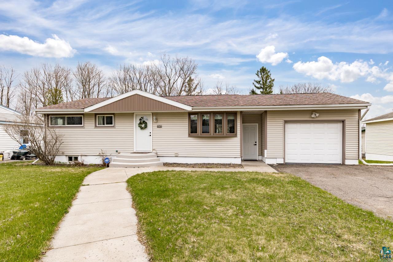 606 Maple Bend Dr, Duluth, MN 55811 Listing Photo  1