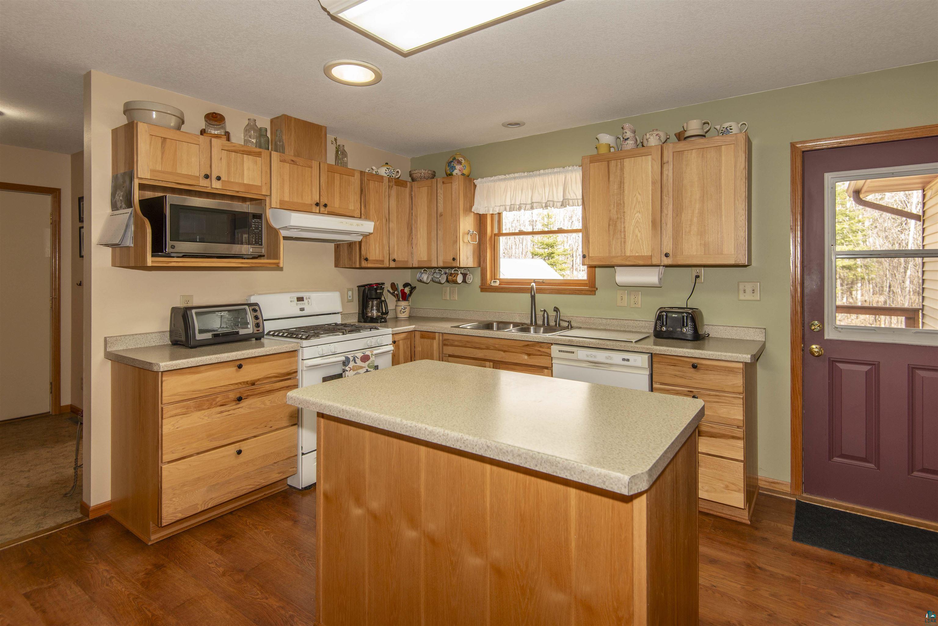 322 County Rd 14, Grand Marais, MN 55604 Listing Photo  24