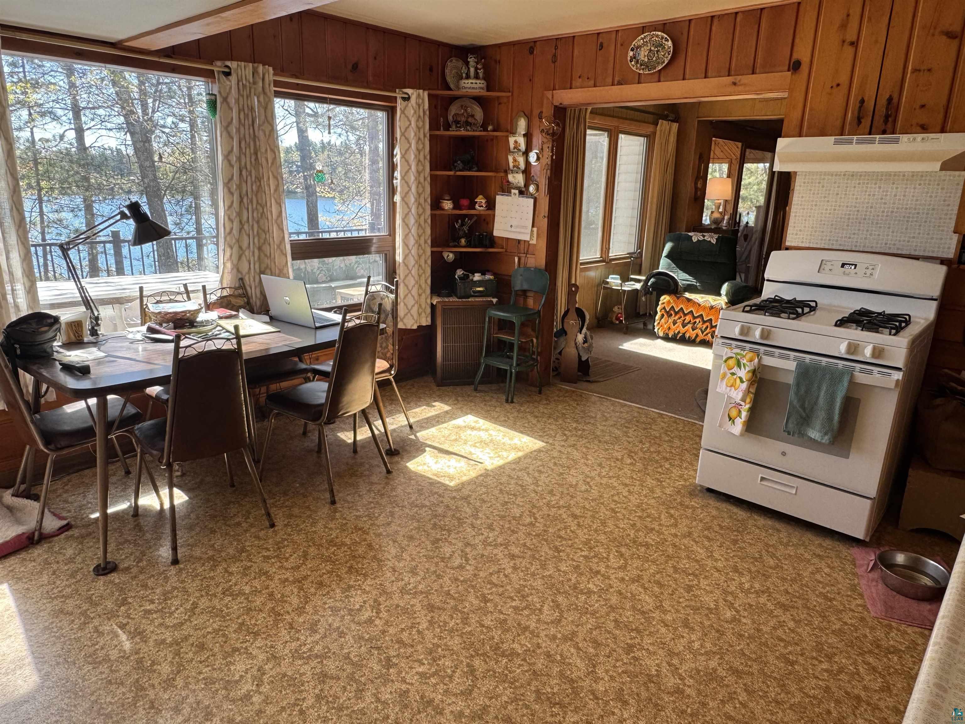 65695 South Point Dr, Iron River, WI 54847 Listing Photo  8