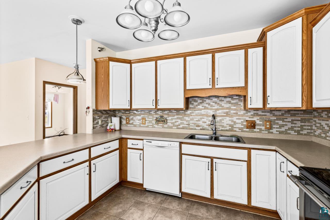 4042 Haines Rd, #205, Duluth, MN 55811 Listing Photo  6