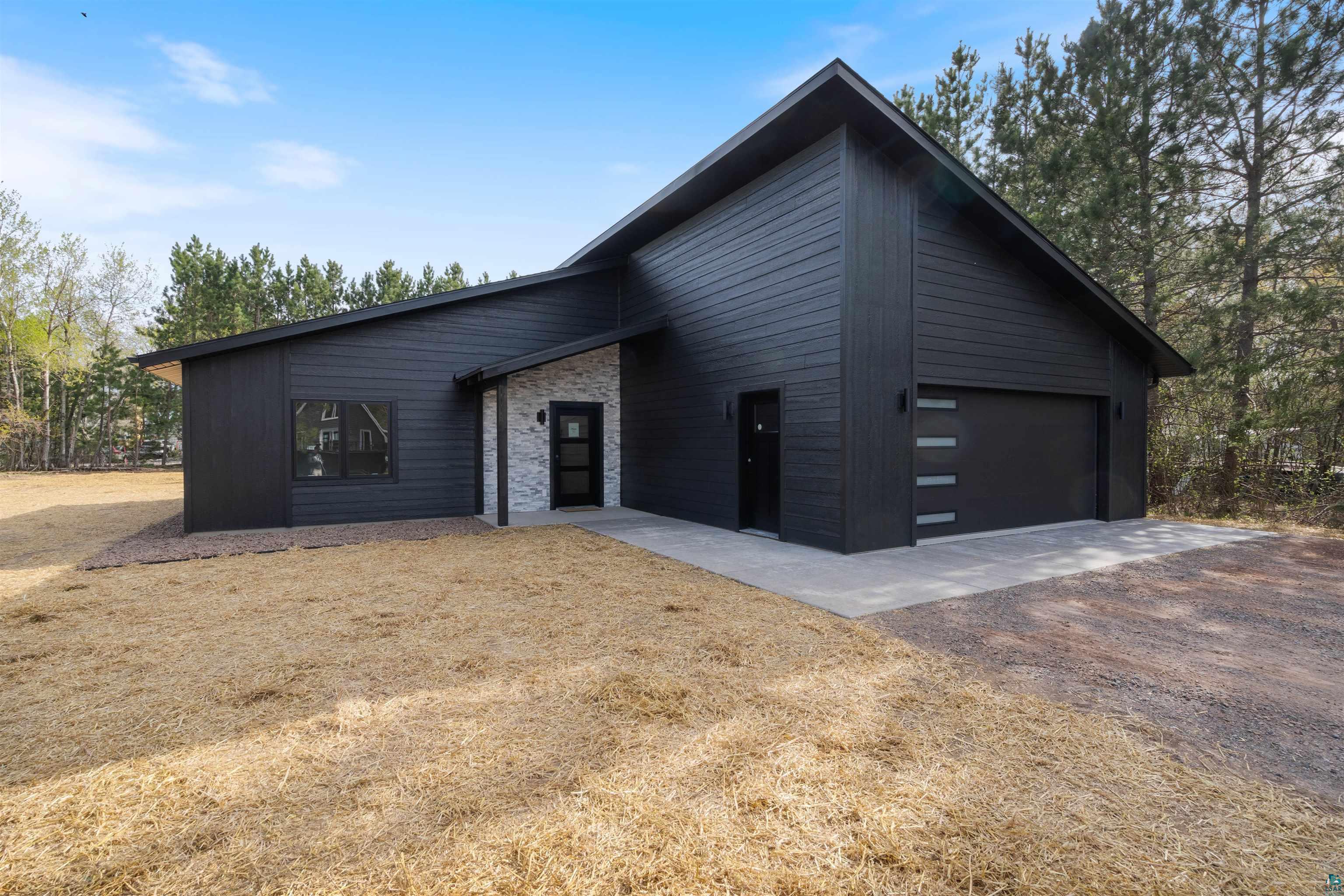 1386 Stephen Rd, Cloquet, MN 55720 Listing Photo  2