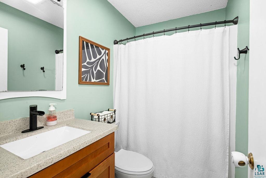 3717 Chambersburg Ave, Duluth, MN 55811 Listing Photo  12