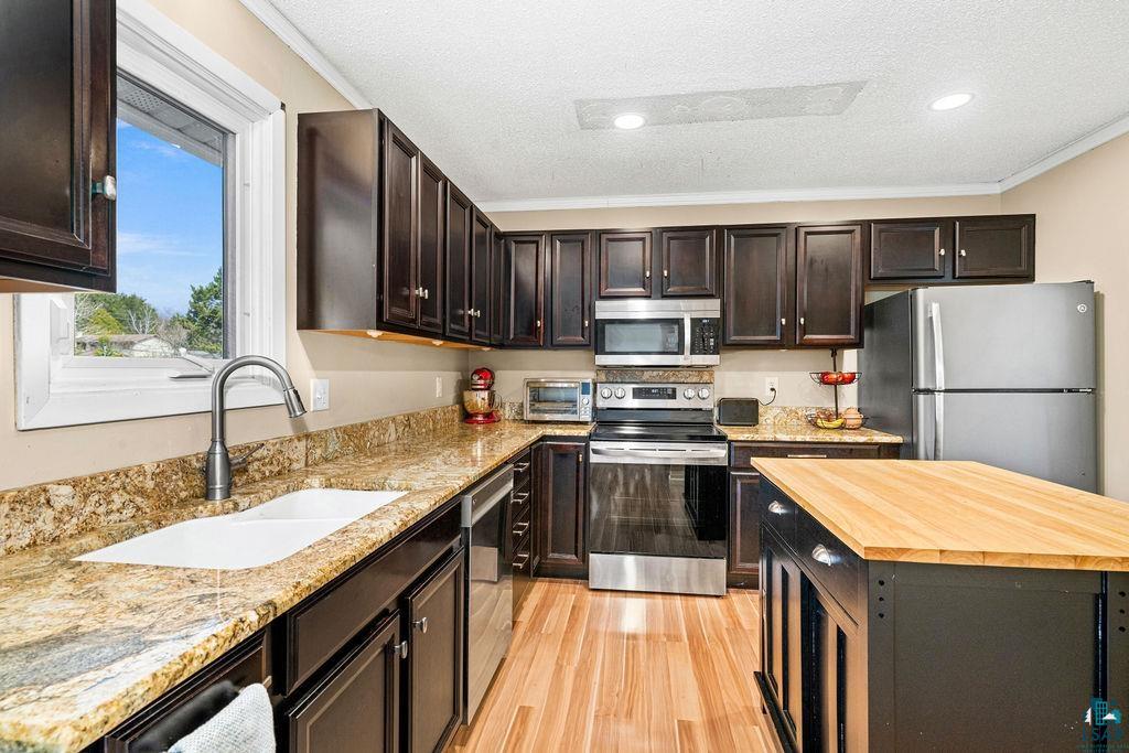 3717 Chambersburg Ave, Duluth, MN 55811 Listing Photo  7
