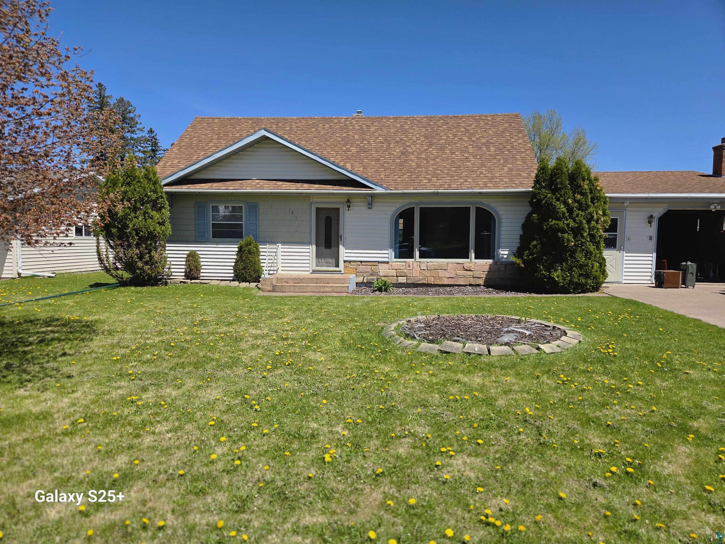 1308 W 11th Ave W, Ashland, WI 54806 Listing Photo  1
