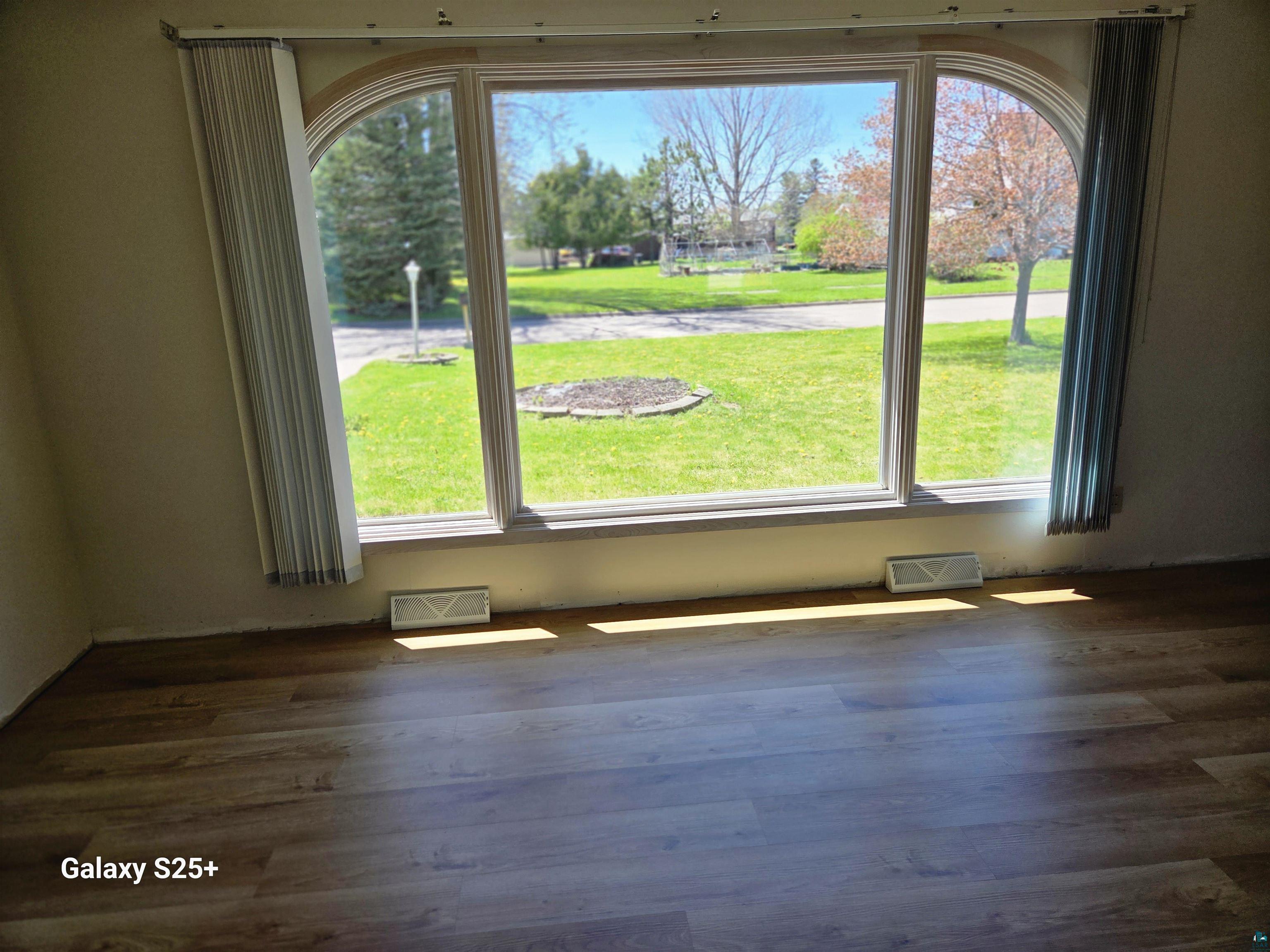 1308 W 11th Ave W, Ashland, WI 54806 Listing Photo  11