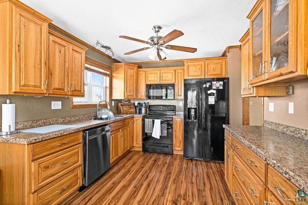 22 Marks Dr, Silver Bay, MN 55614 Listing Photo  2