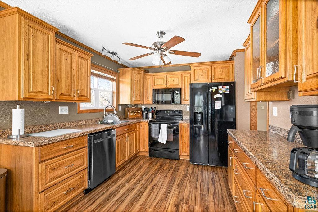 22 Marks Dr, Silver Bay, MN 55614 Listing Photo  3