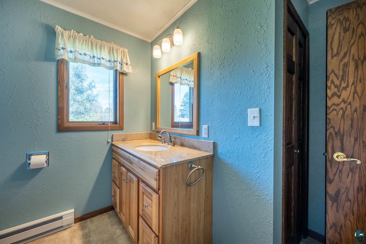 130 Linda Dr, Aurora, MN 55705-0000 Listing Photo  25