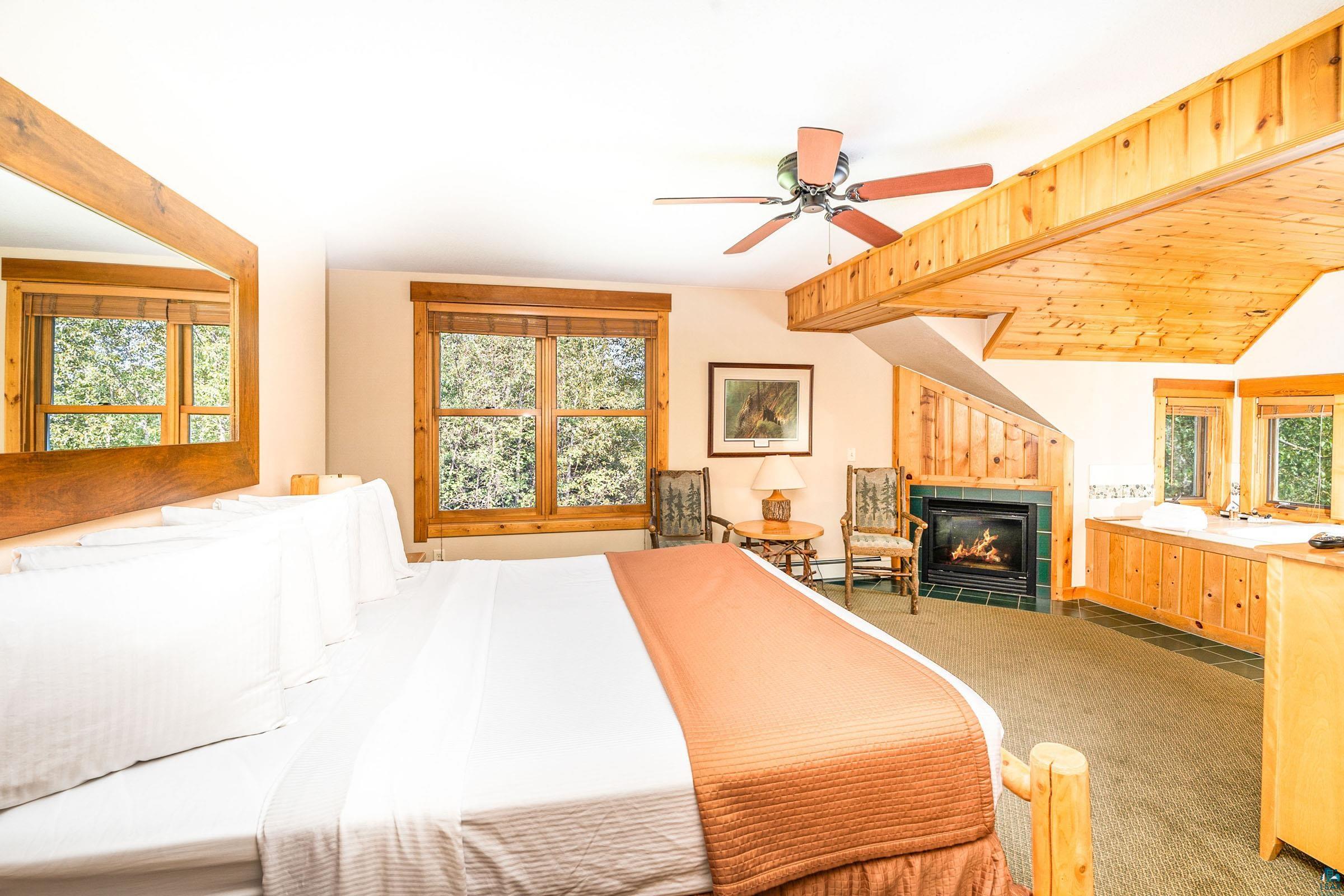 4576 Cove Side Cottage Rd, #410, Beaver Bay, MN 55601 Listing Photo  24