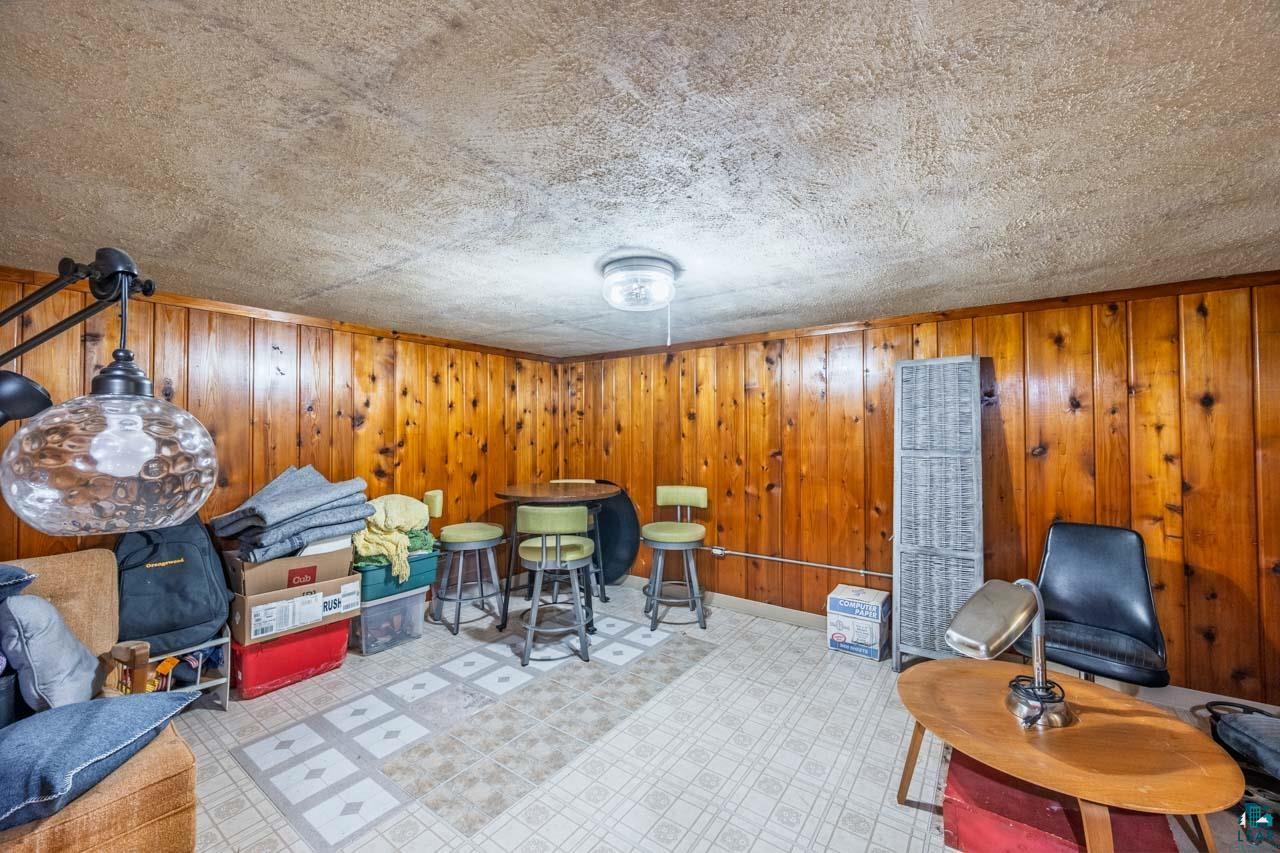 1107 Douglas Ave, Eveleth, MN 55734-0000 Listing Photo  17