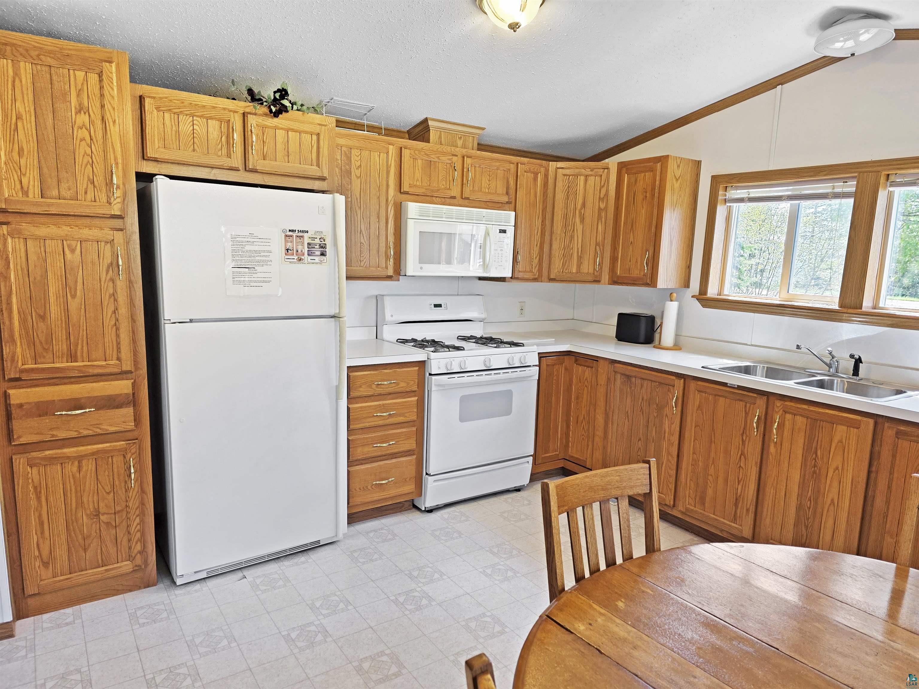 3752 Big Bay Rd, LaPointe, WI 54850 Listing Photo  9