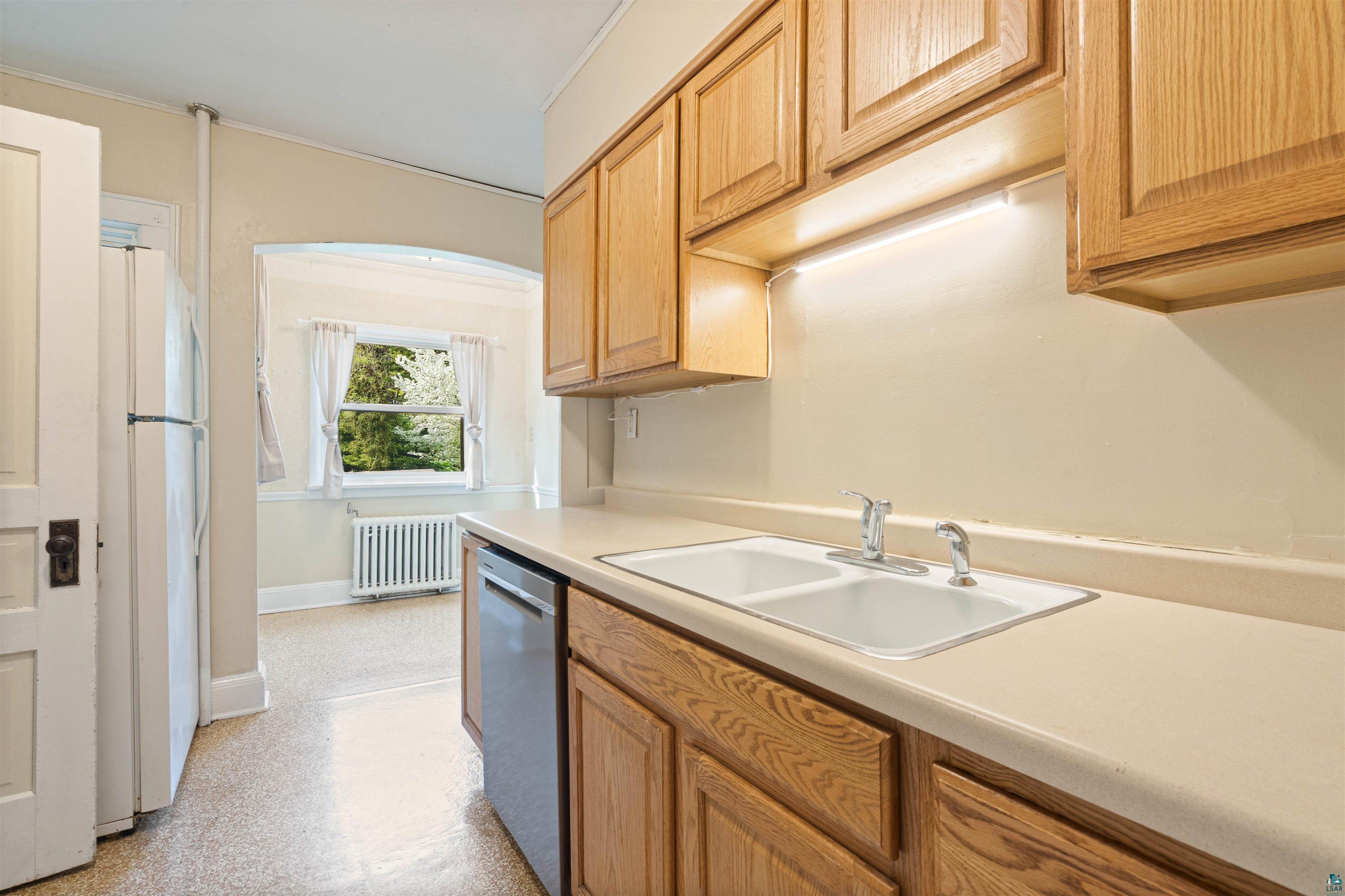 1931 E Superior St, Duluth, MN 55812 Listing Photo  23