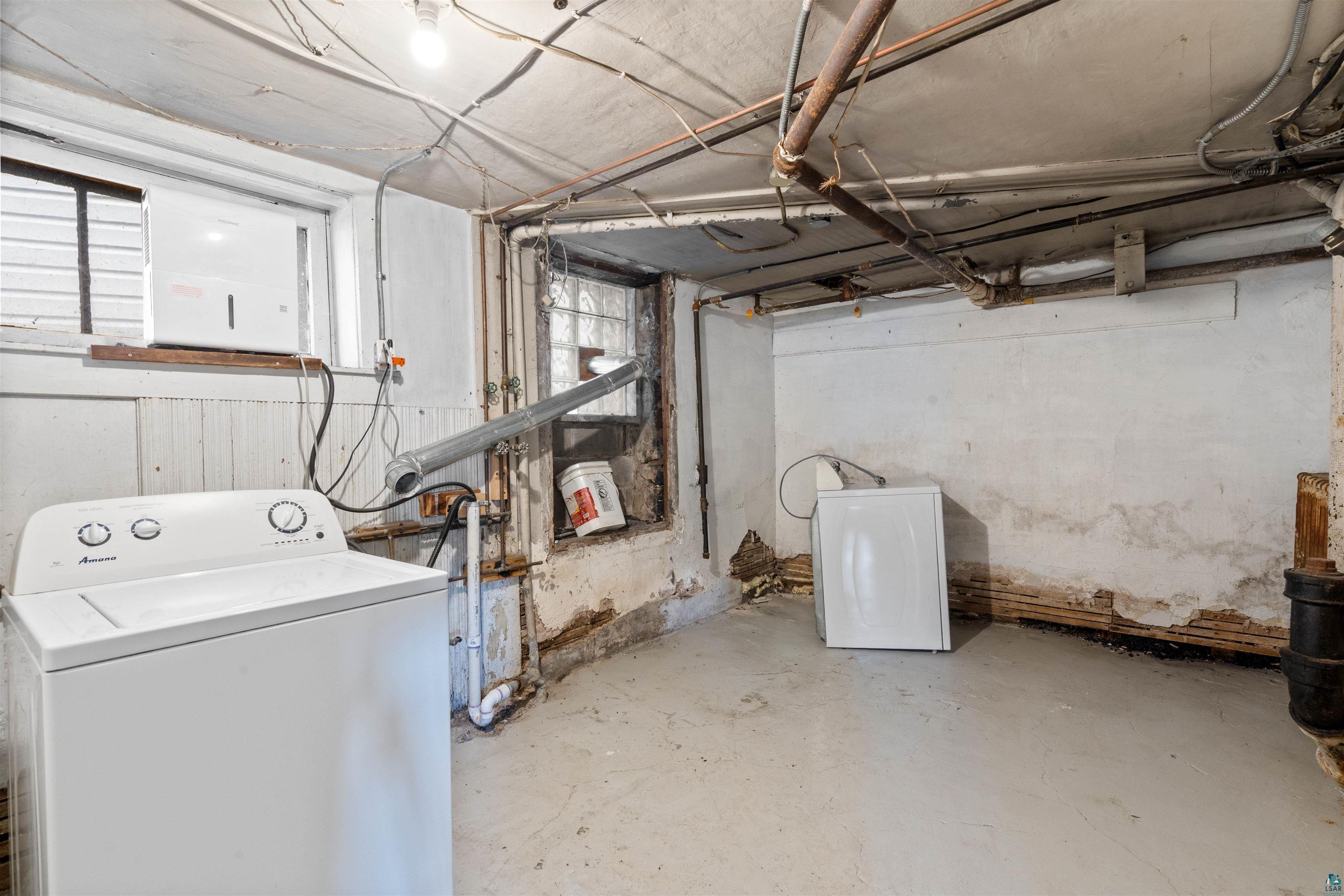 1931 E Superior St, Duluth, MN 55812 Listing Photo  34