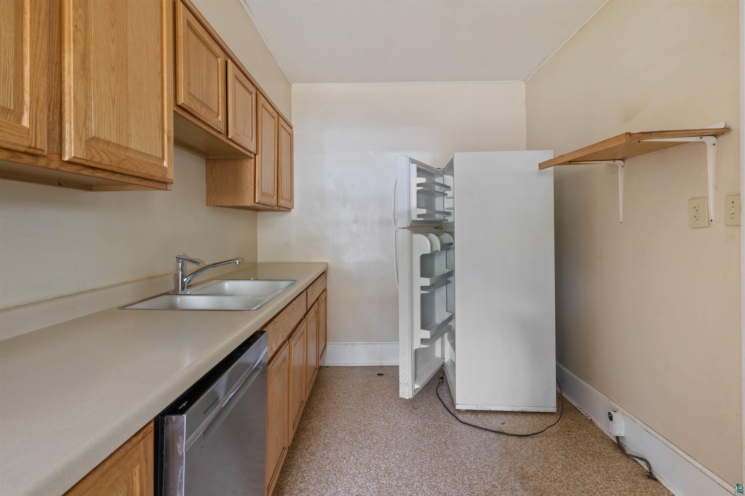 1931 E Superior St, Duluth, MN 55812 Listing Photo  8