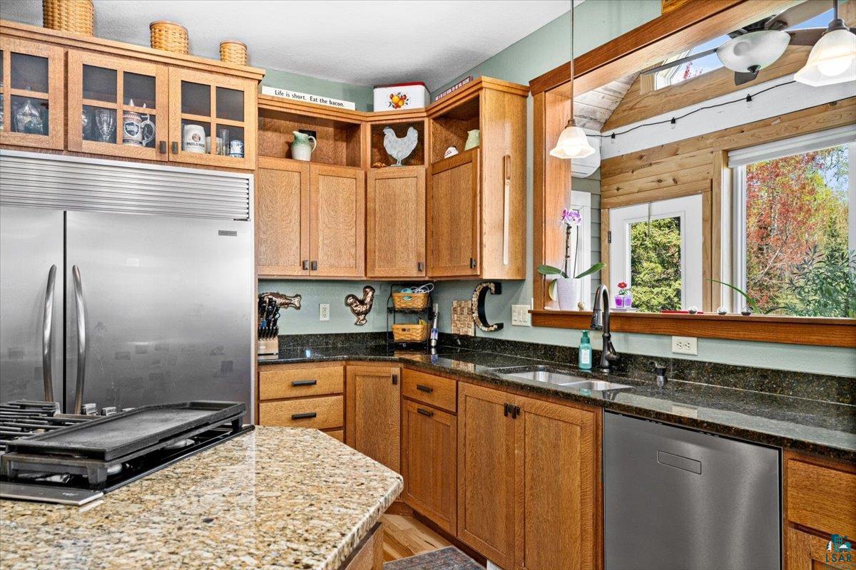 1305 Harbor Hills Dr, Two Harbors, MN 55616 Listing Photo  7