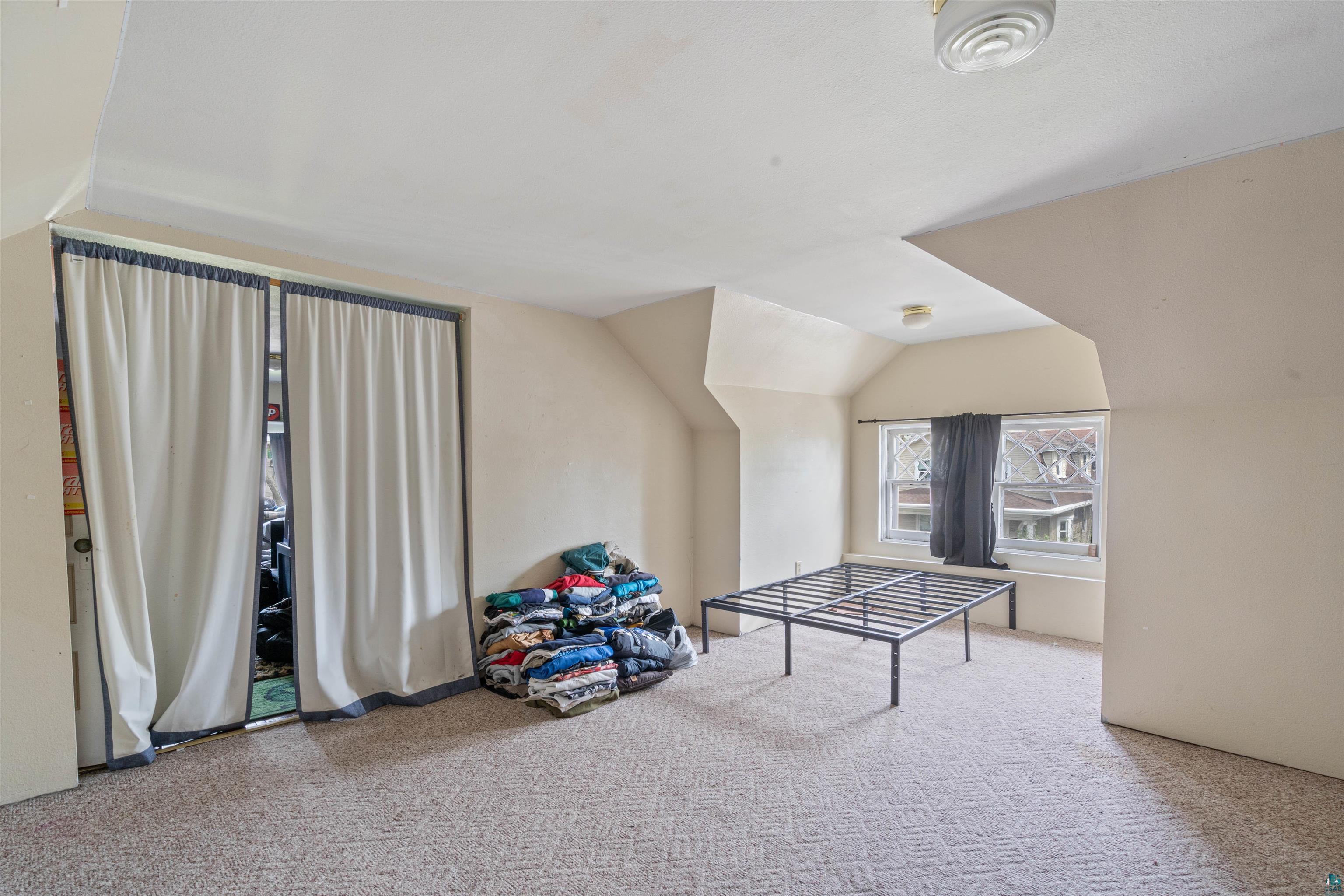 1432 E 4th St, Duluth, MN 55805 Listing Photo  11