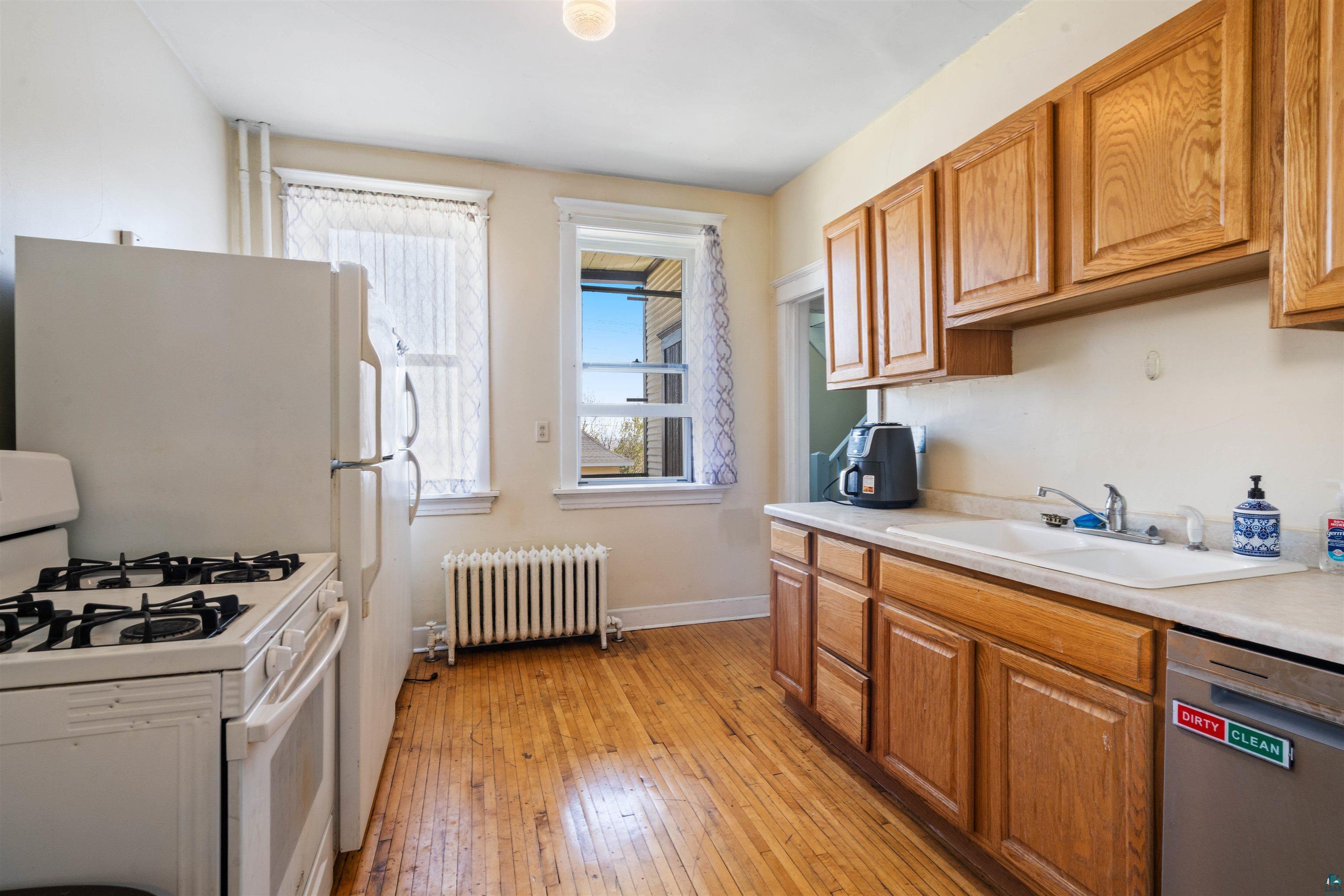 1432 E 4th St, Duluth, MN 55805 Listing Photo  34