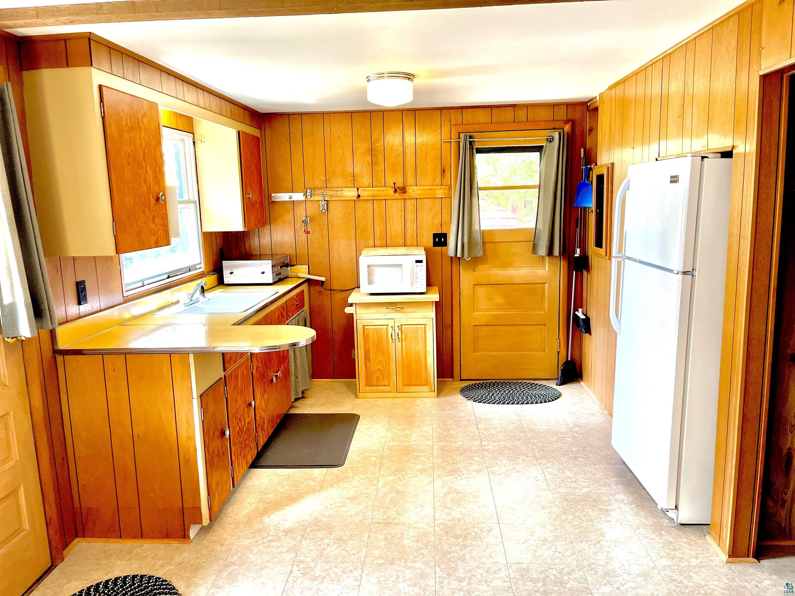 10493 Lake Dr, Hibbing, MN 55742 Listing Photo  8