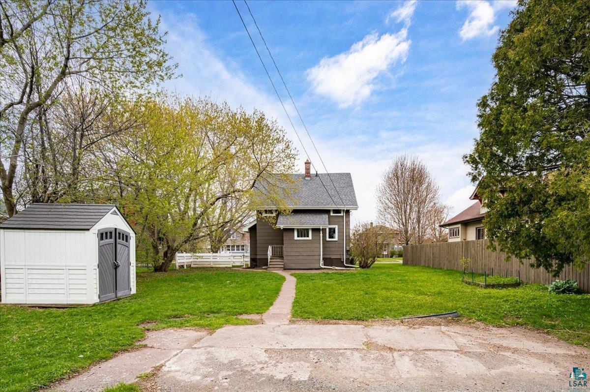 903 E 5th St, Superior, WI 54880 Listing Photo  3