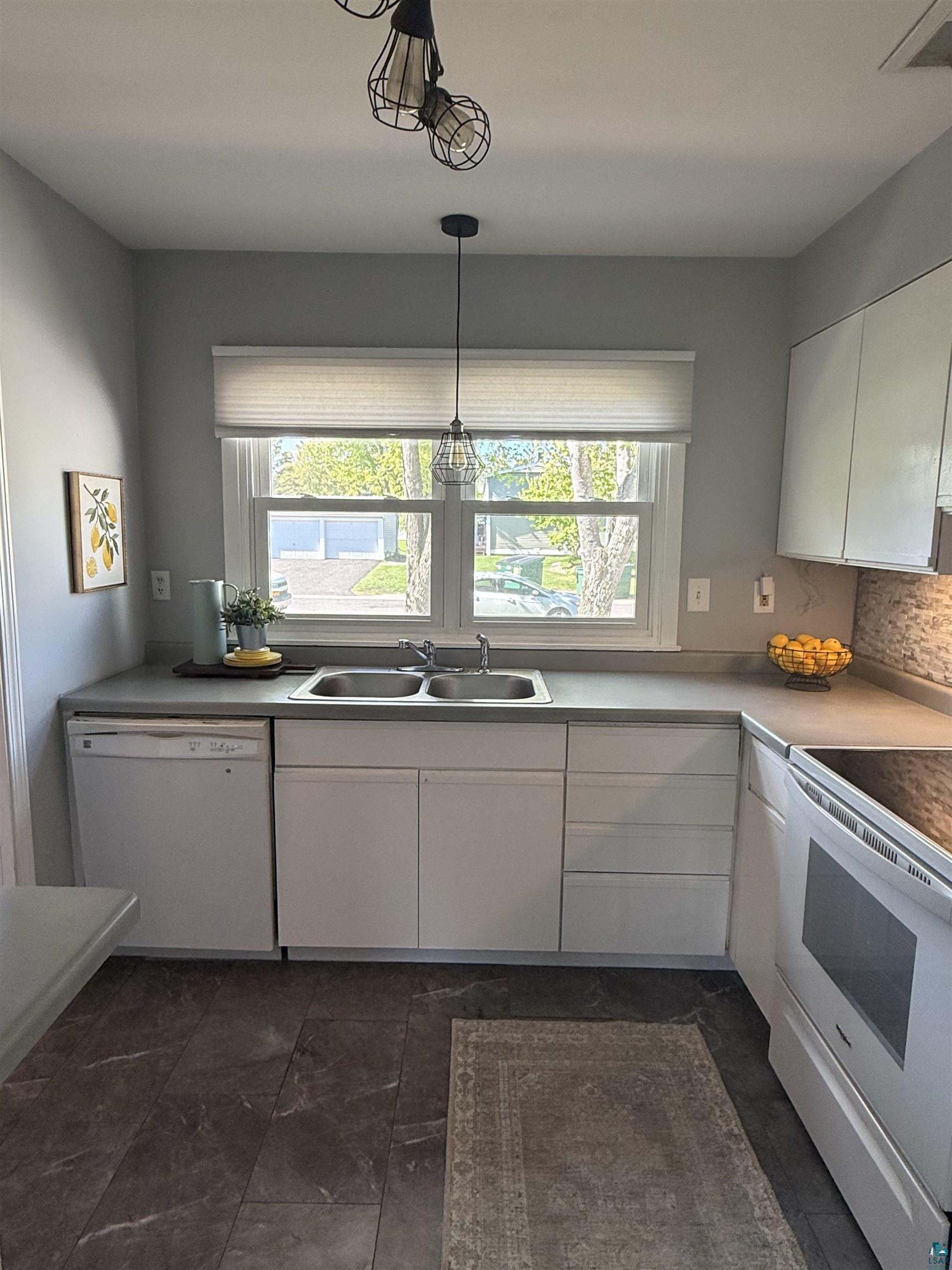 431 Kelly Cr, #431, Duluth, MN 55811 Listing Photo  3