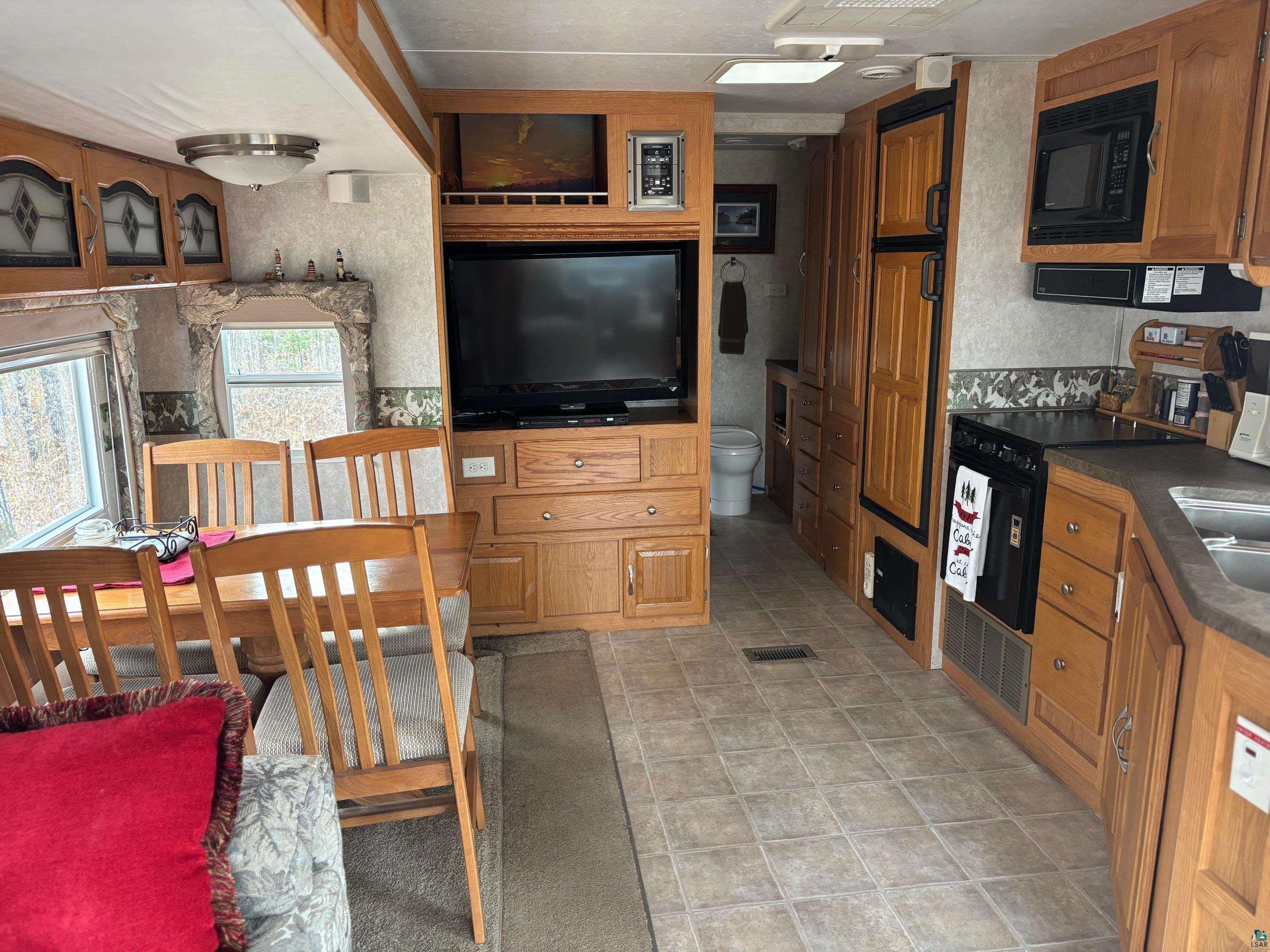 992 Nemadji River Rd, Holyoke, MN 55749 Listing Photo  35