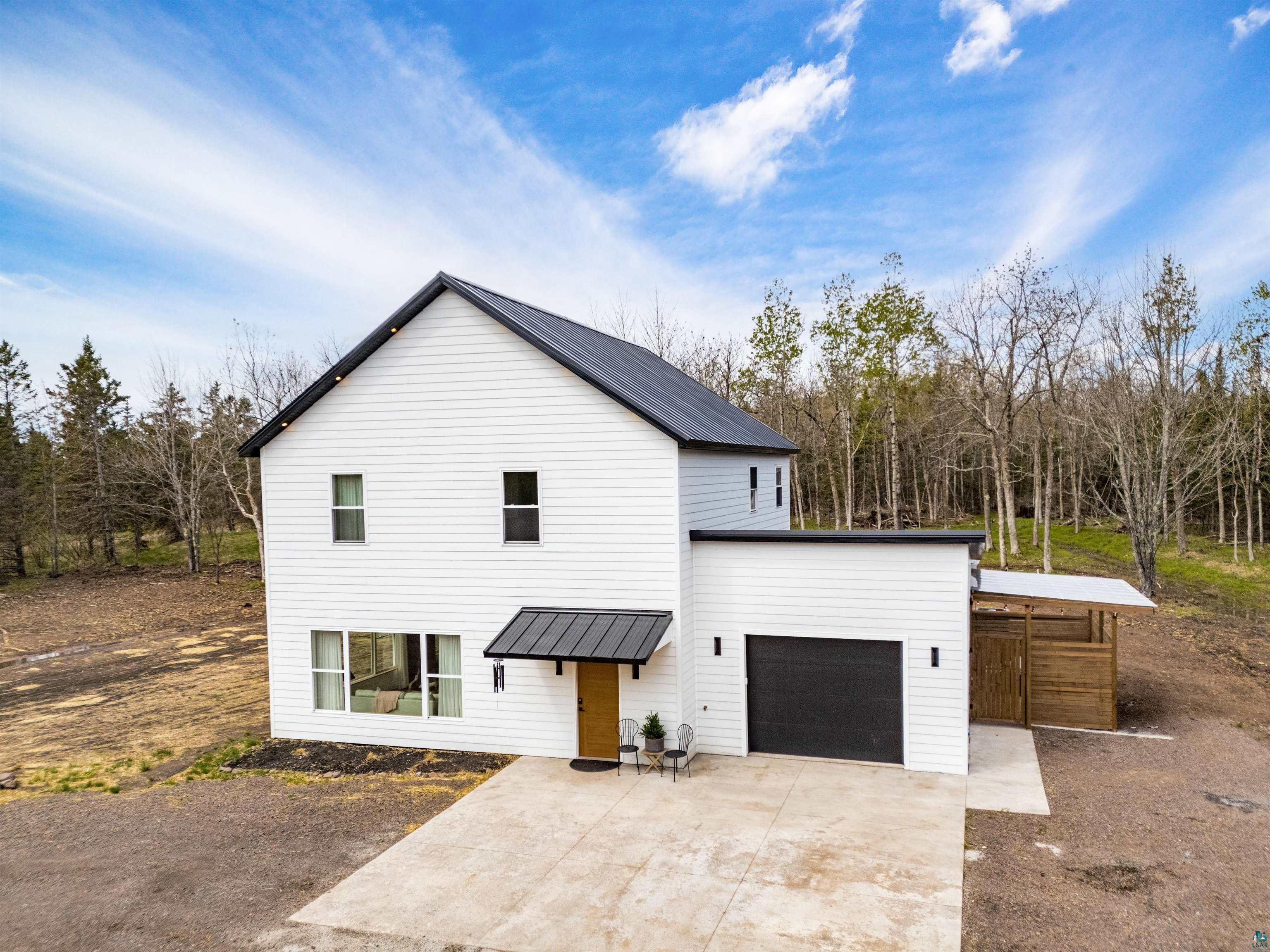 1825 Shilhon Rd, Duluth, MN 55804 Listing Photo  1