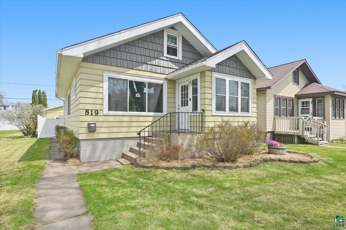 819 N 22nd St, Superior, WI 54880 Listing Photo  1