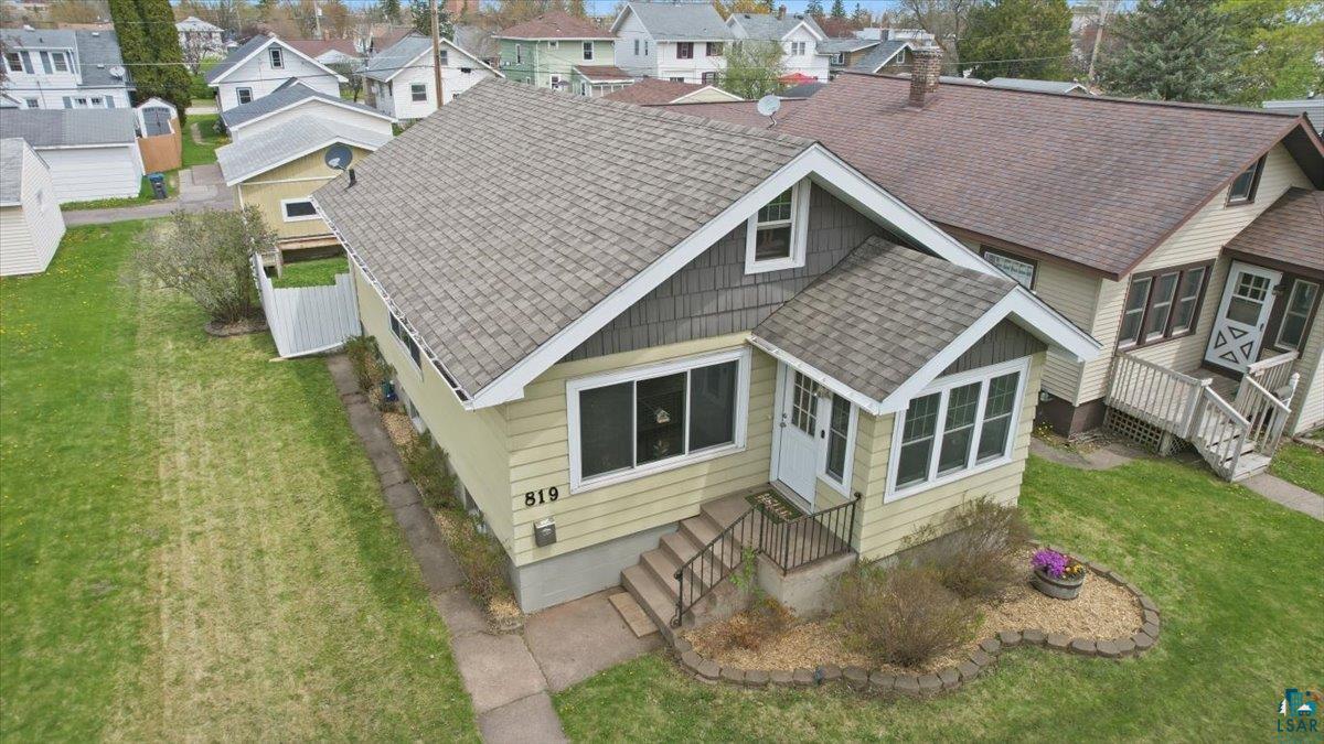 819 N 22nd St, Superior, WI 54880 Listing Photo  2
