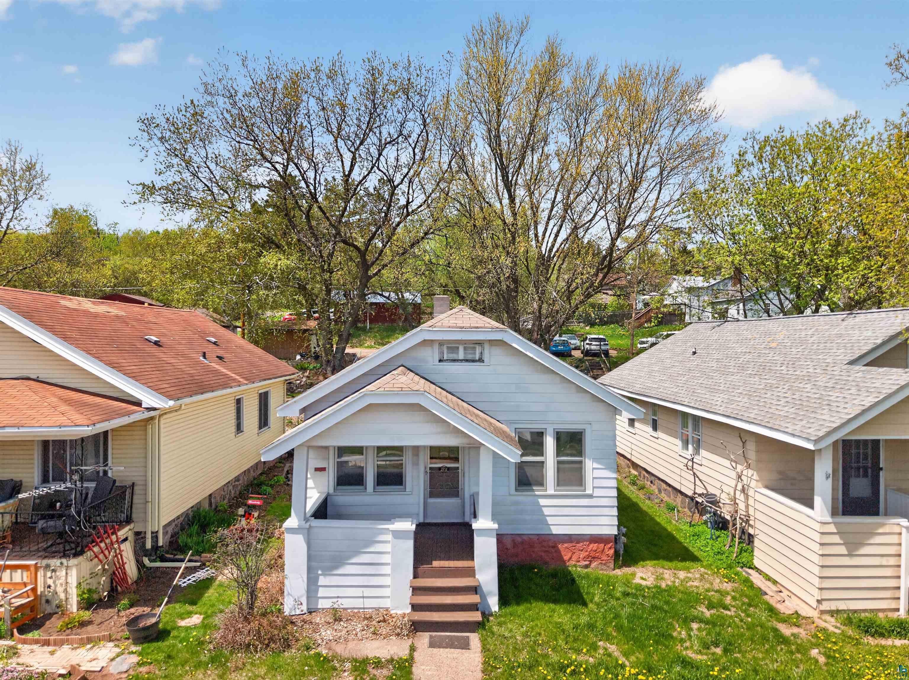 2711 W 9th St, Duluth, MN 55806 Listing Photo  1