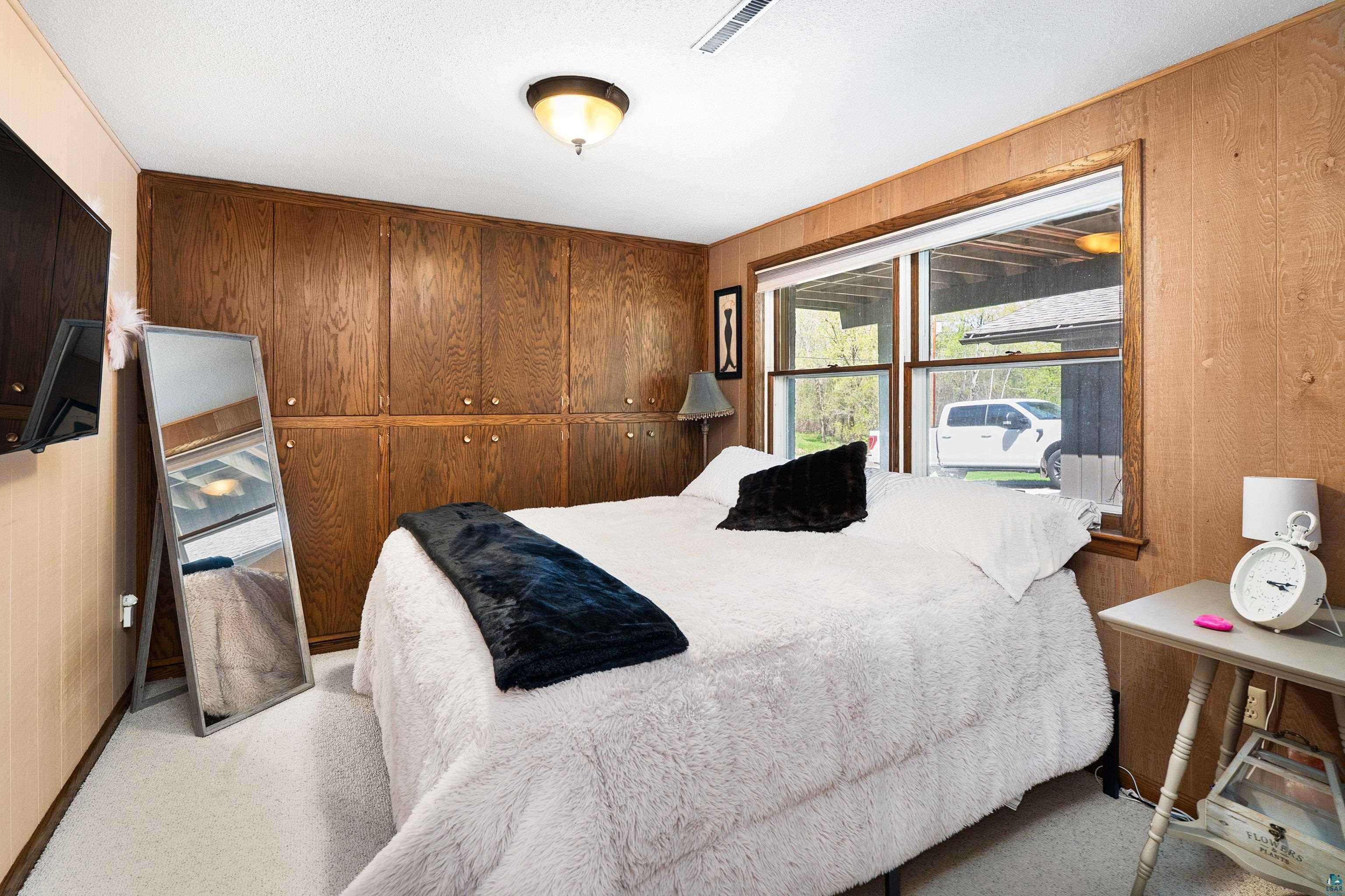 2144 Harvard Ave, Duluth, MN 55803 Listing Photo  38