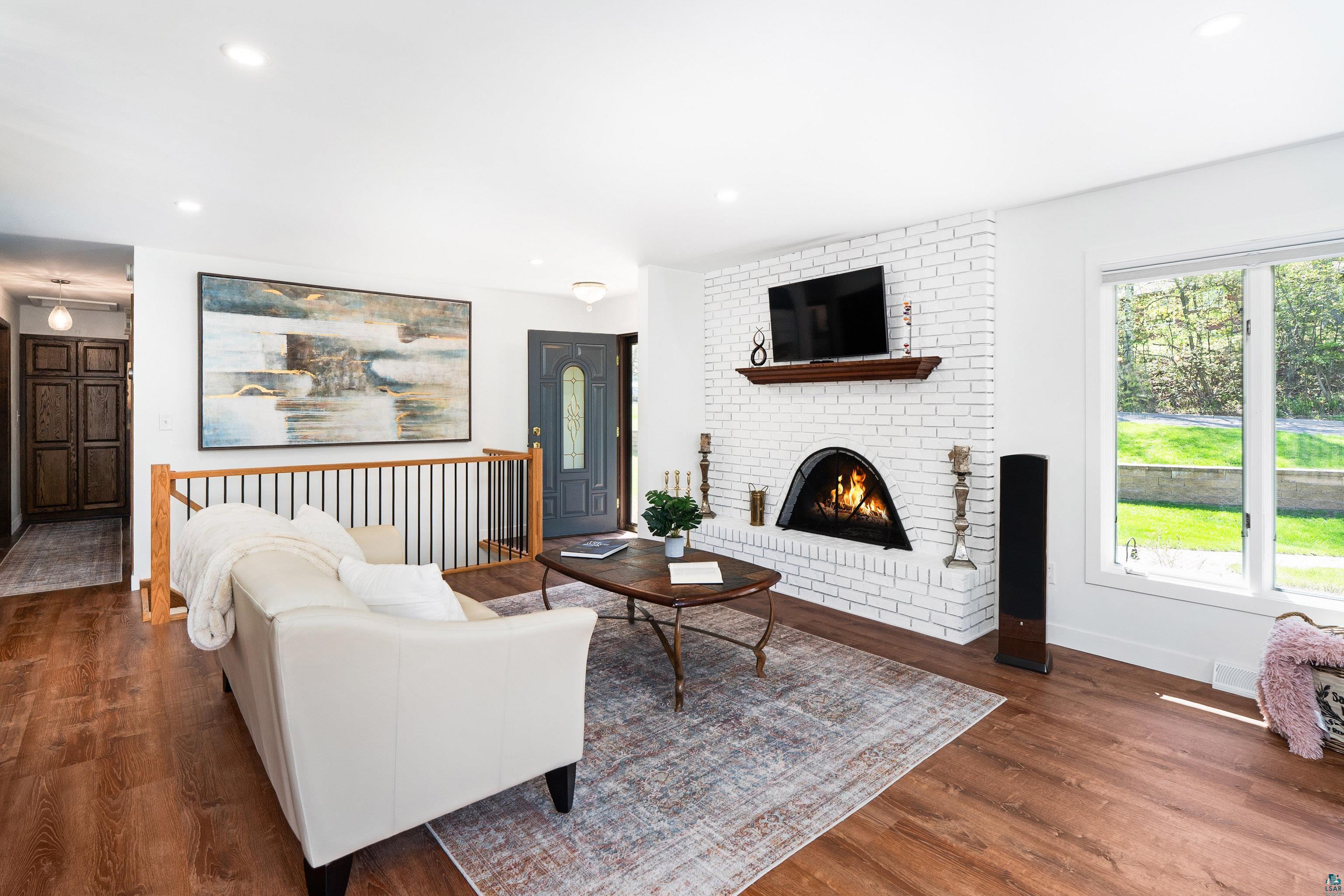 2144 Harvard Ave, Duluth, MN 55803 Listing Photo  9