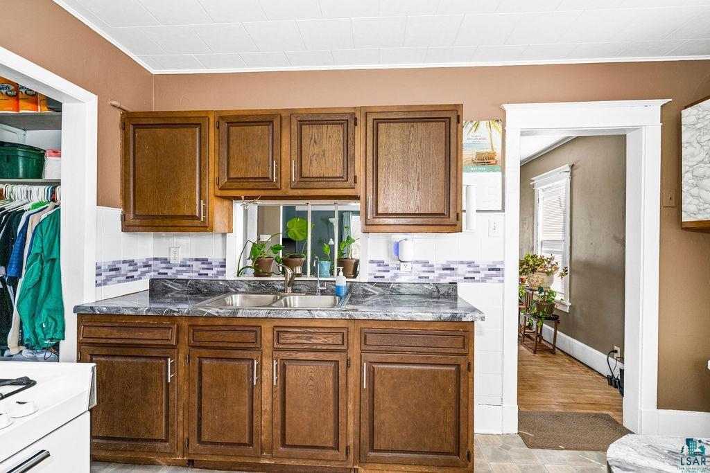 1 St. Louis Ct, Duluth, MN 55808 Listing Photo  11