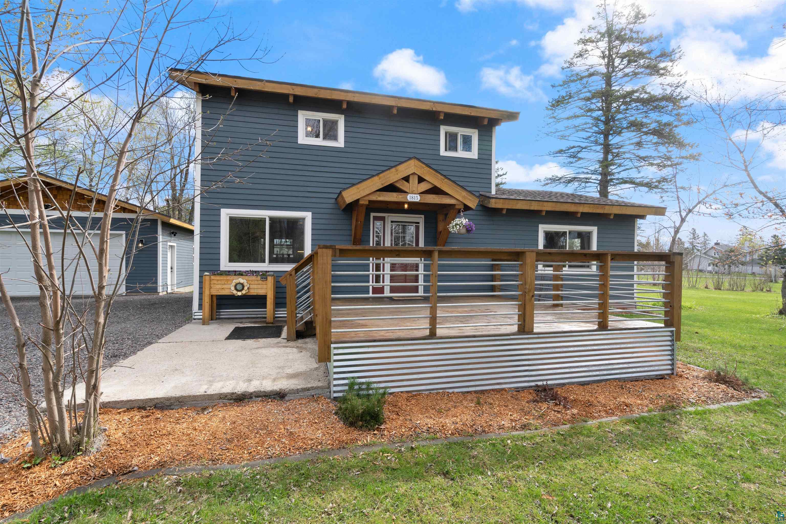 1815 E 12th St, Superior, WI 54880 Listing Photo  2