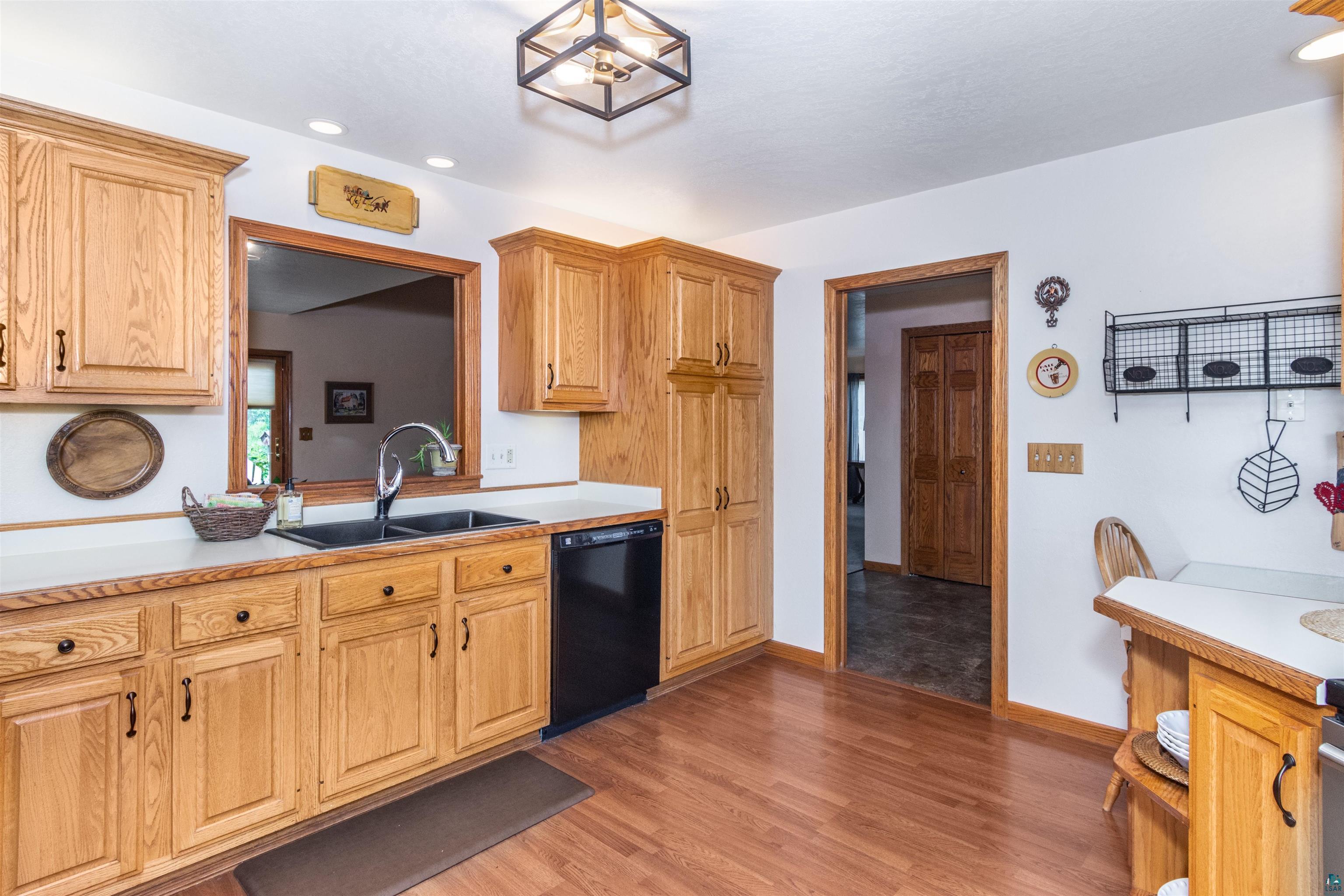 2301 Ohio Ave, Superior, WI 54880 Listing Photo  9