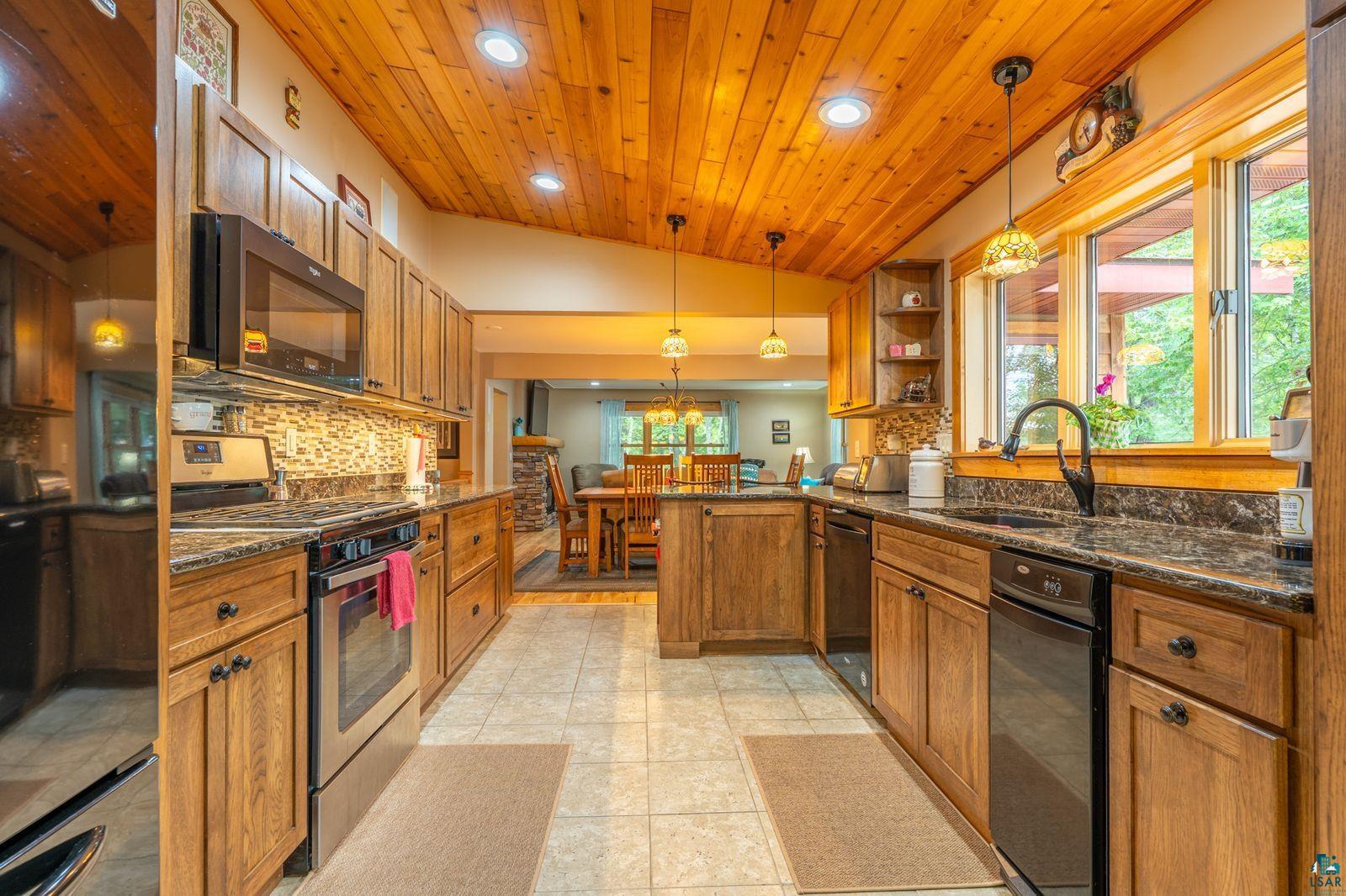 8947 E Wakemup Village Rd, Cook, MN 55723 Listing Photo  5