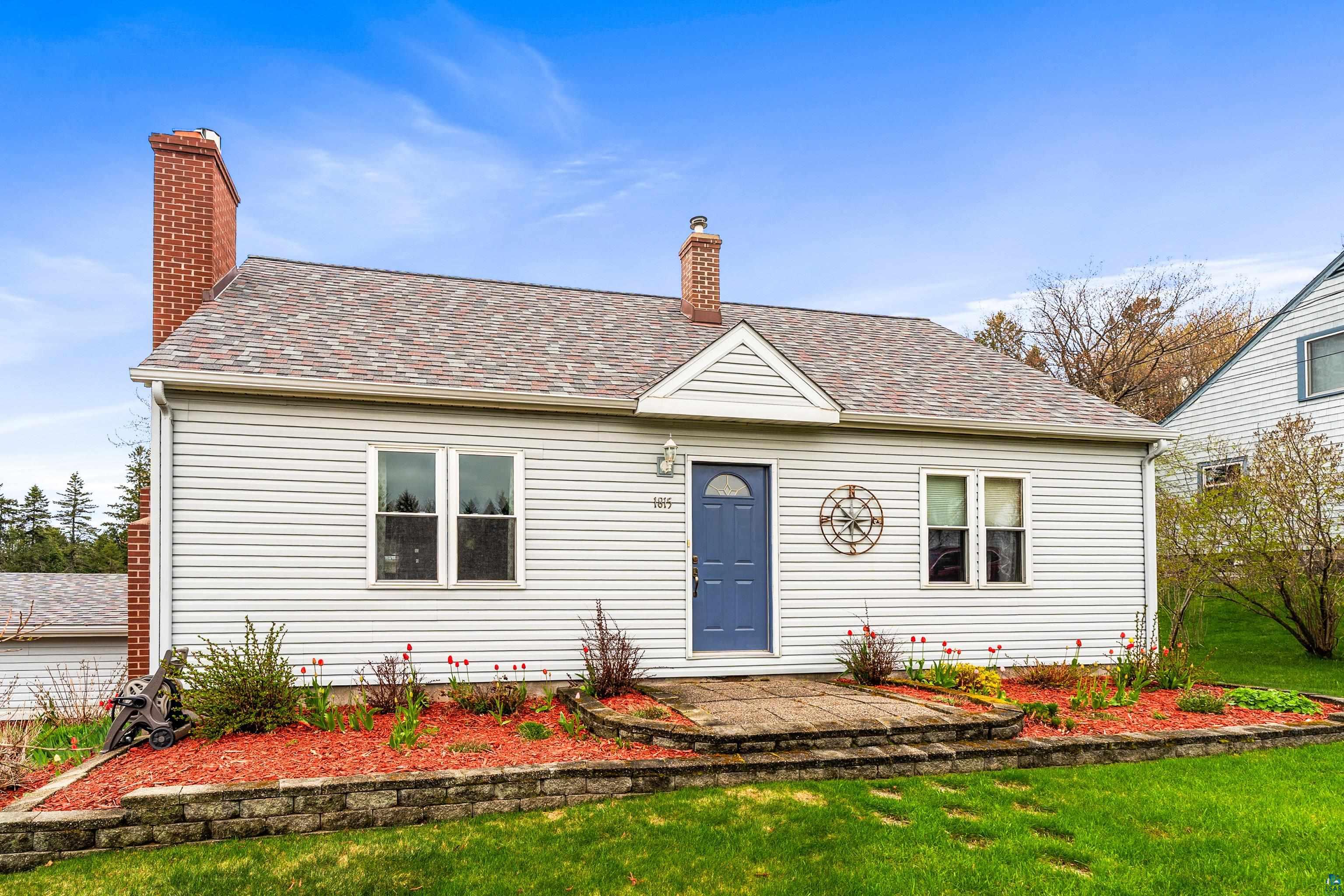 1815 Piedmont Ave, Duluth, MN 55811 Listing Photo  1
