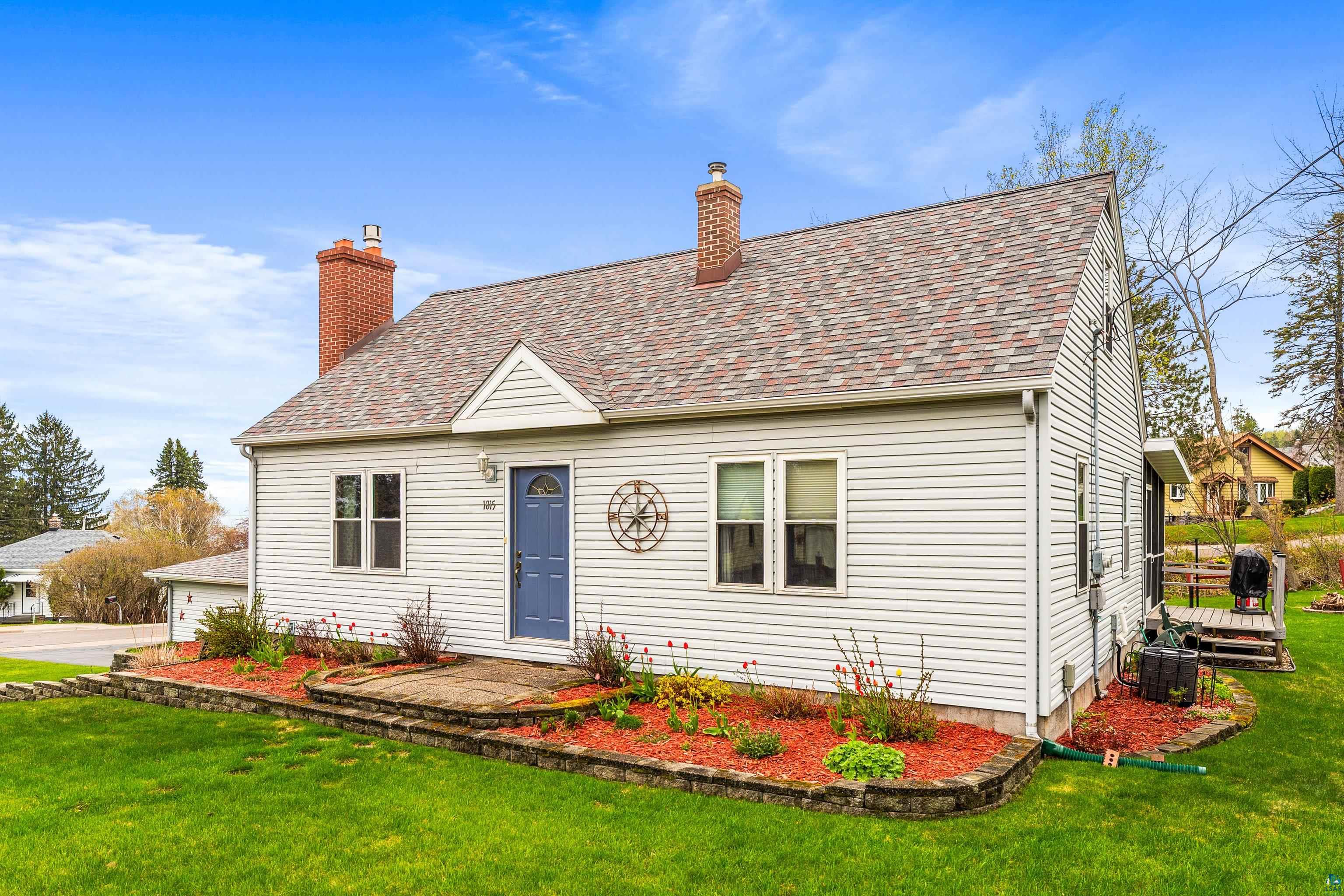 1815 Piedmont Ave, Duluth, MN 55811 Listing Photo  2