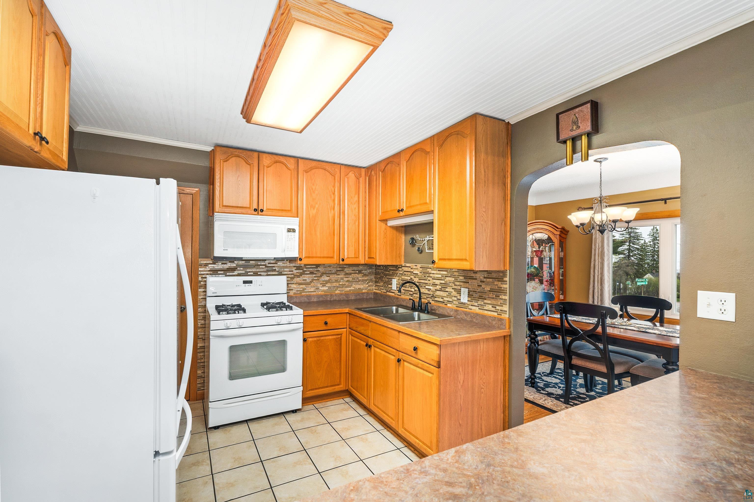 1815 Piedmont Ave, Duluth, MN 55811 Listing Photo  22