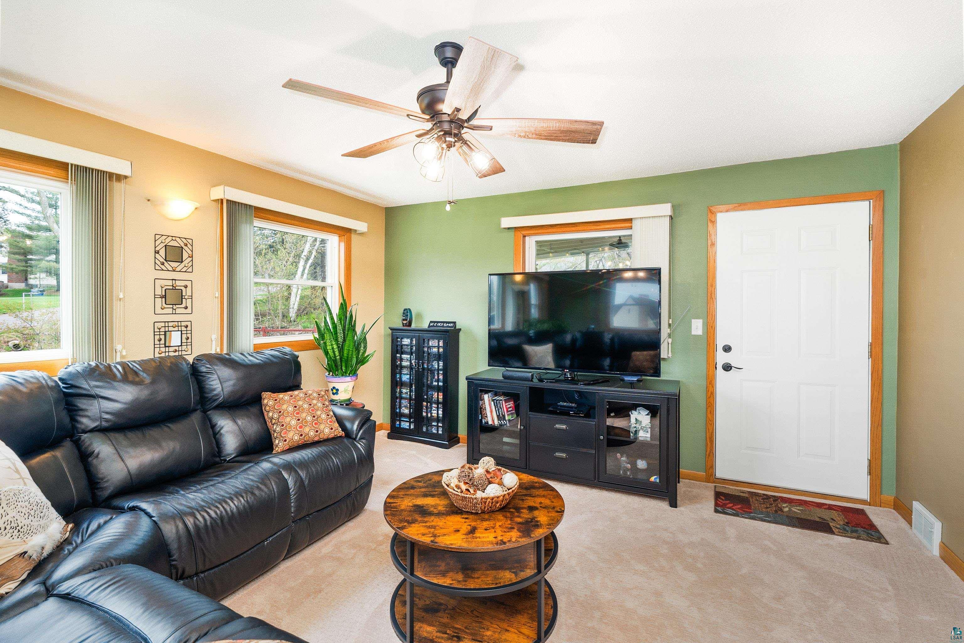 1815 Piedmont Ave, Duluth, MN 55811 Listing Photo  31