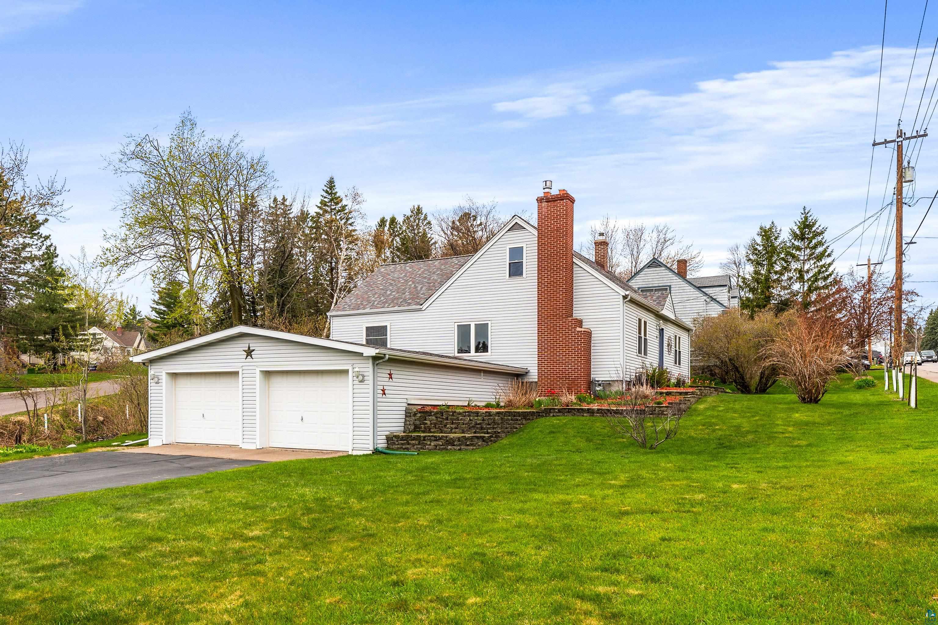 1815 Piedmont Ave, Duluth, MN 55811 Listing Photo  5