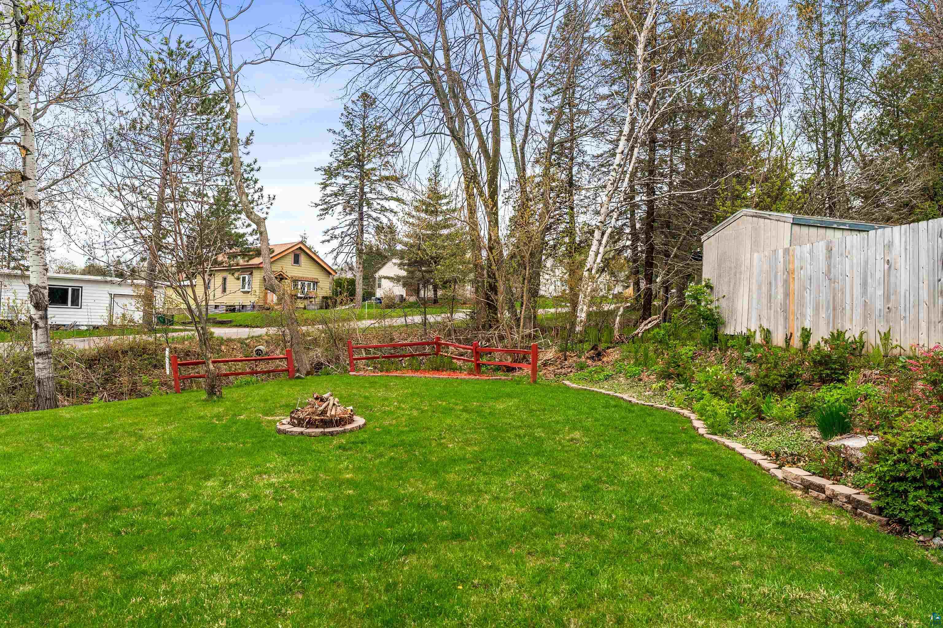 1815 Piedmont Ave, Duluth, MN 55811 Listing Photo  83