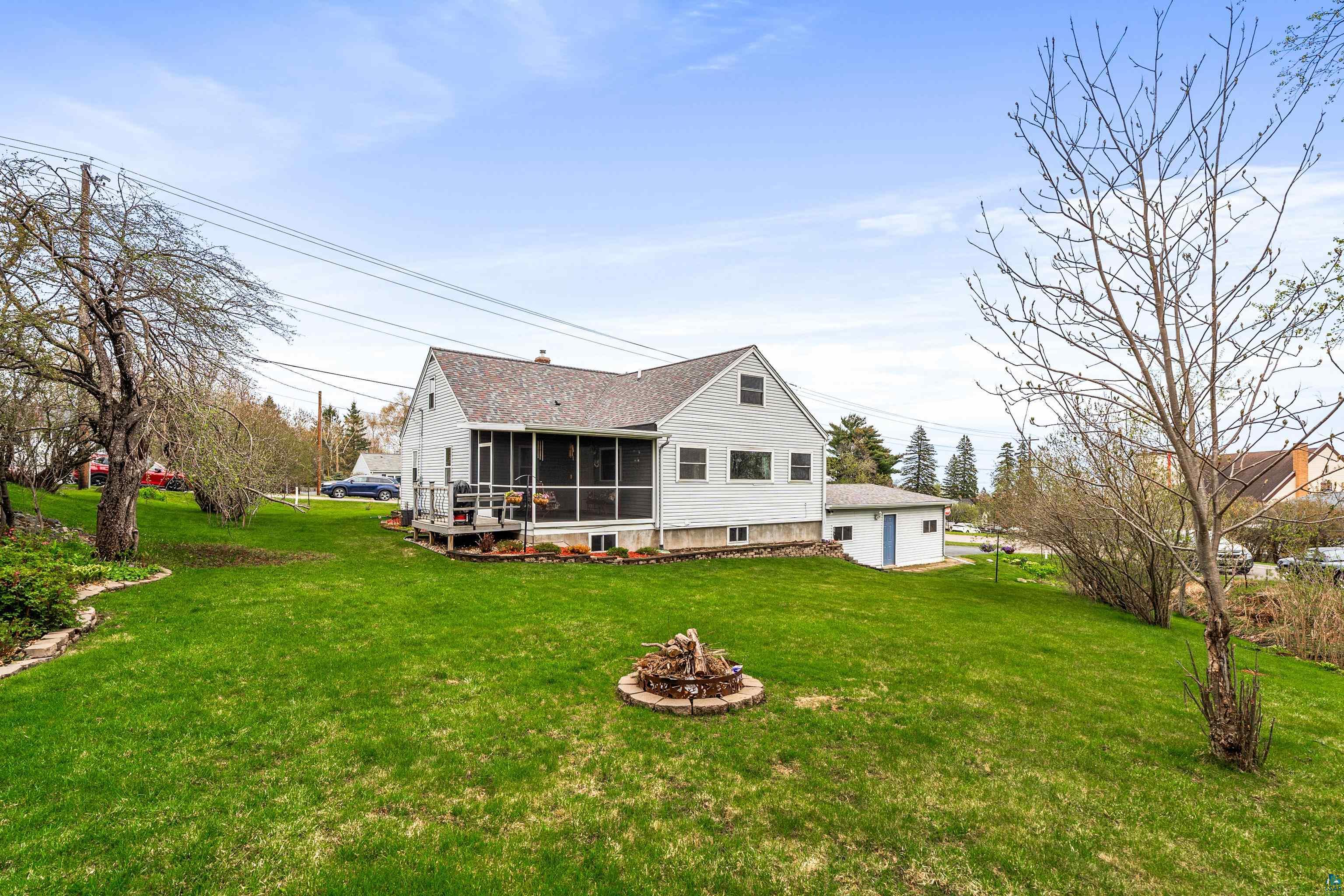 1815 Piedmont Ave, Duluth, MN 55811 Listing Photo  10