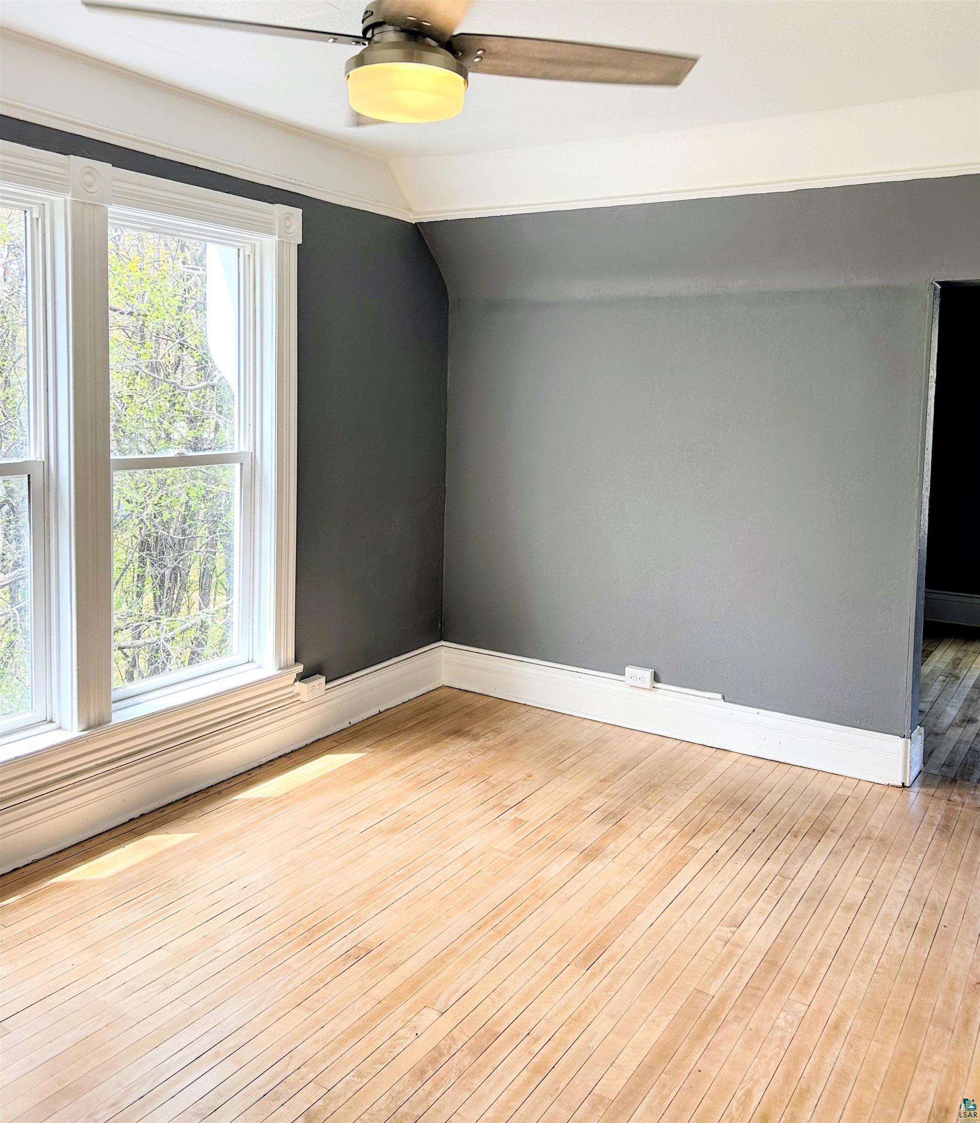 5611 London Rd, Duluth, MN 55804 Listing Photo  27
