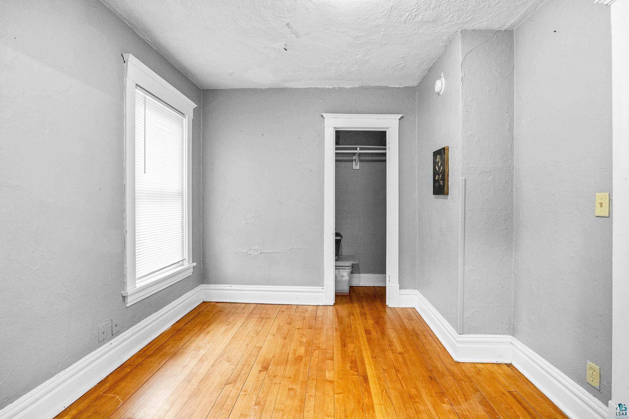 1122 E 5th St, Duluth, MN 55805 Listing Photo  30
