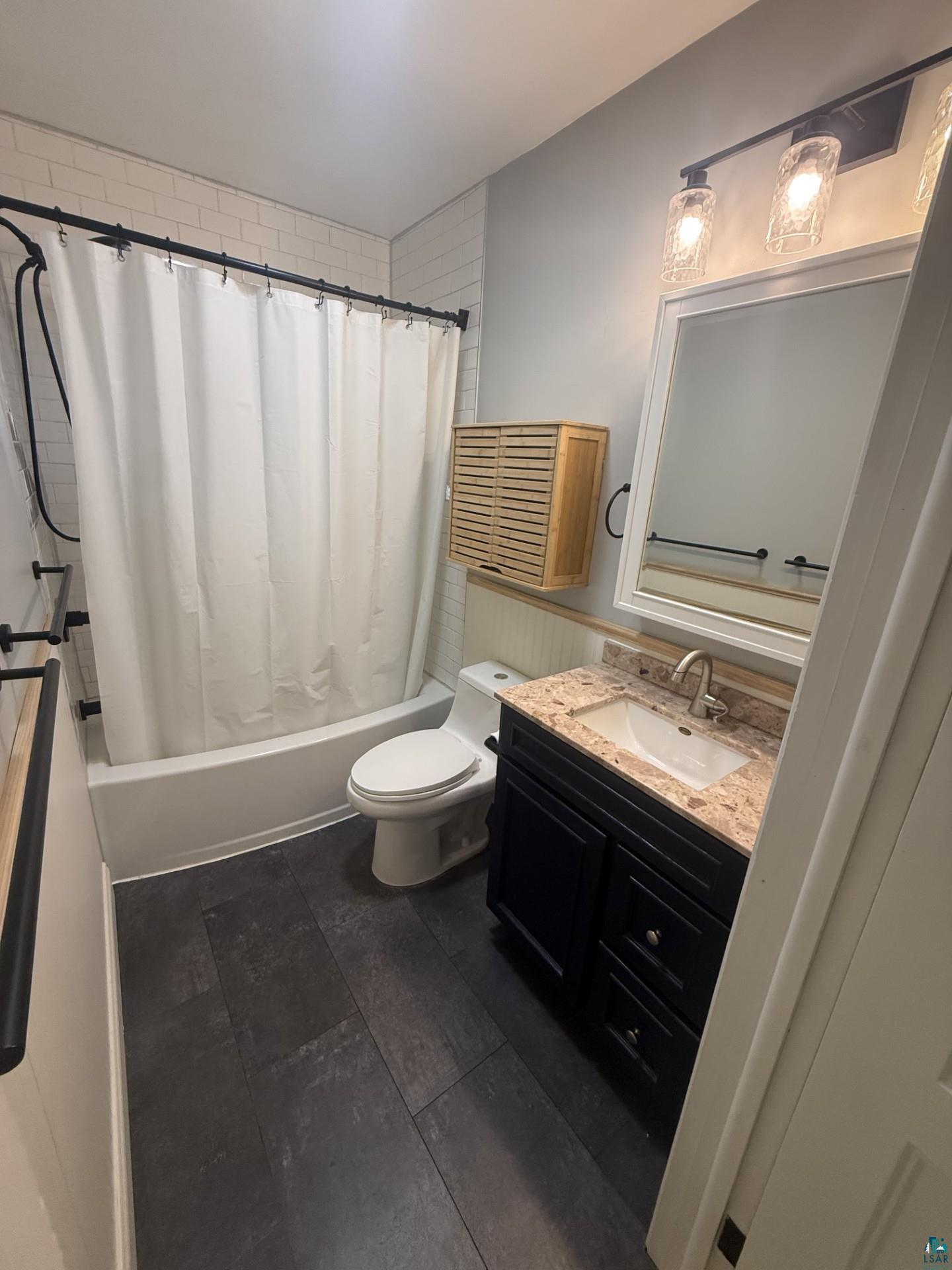 3722 E 4th St, Duluth, MN 55804 Listing Photo  7