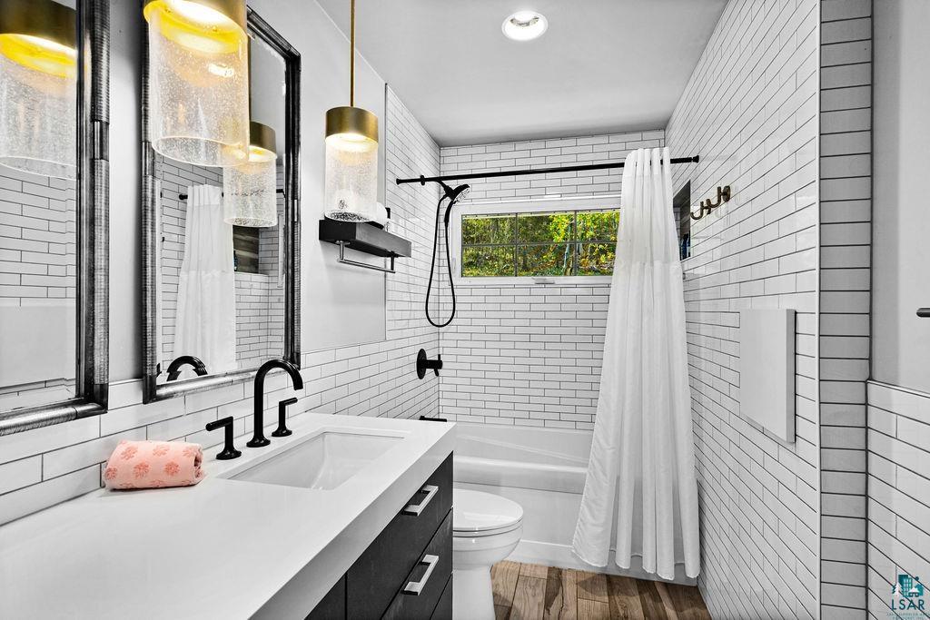 3801 Rockview Ct, Duluth, MN 55804 Listing Photo  16