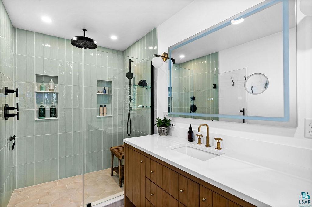 3801 Rockview Ct, Duluth, MN 55804 Listing Photo  25