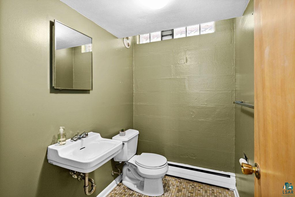 3801 Rockview Ct, Duluth, MN 55804 Listing Photo  26