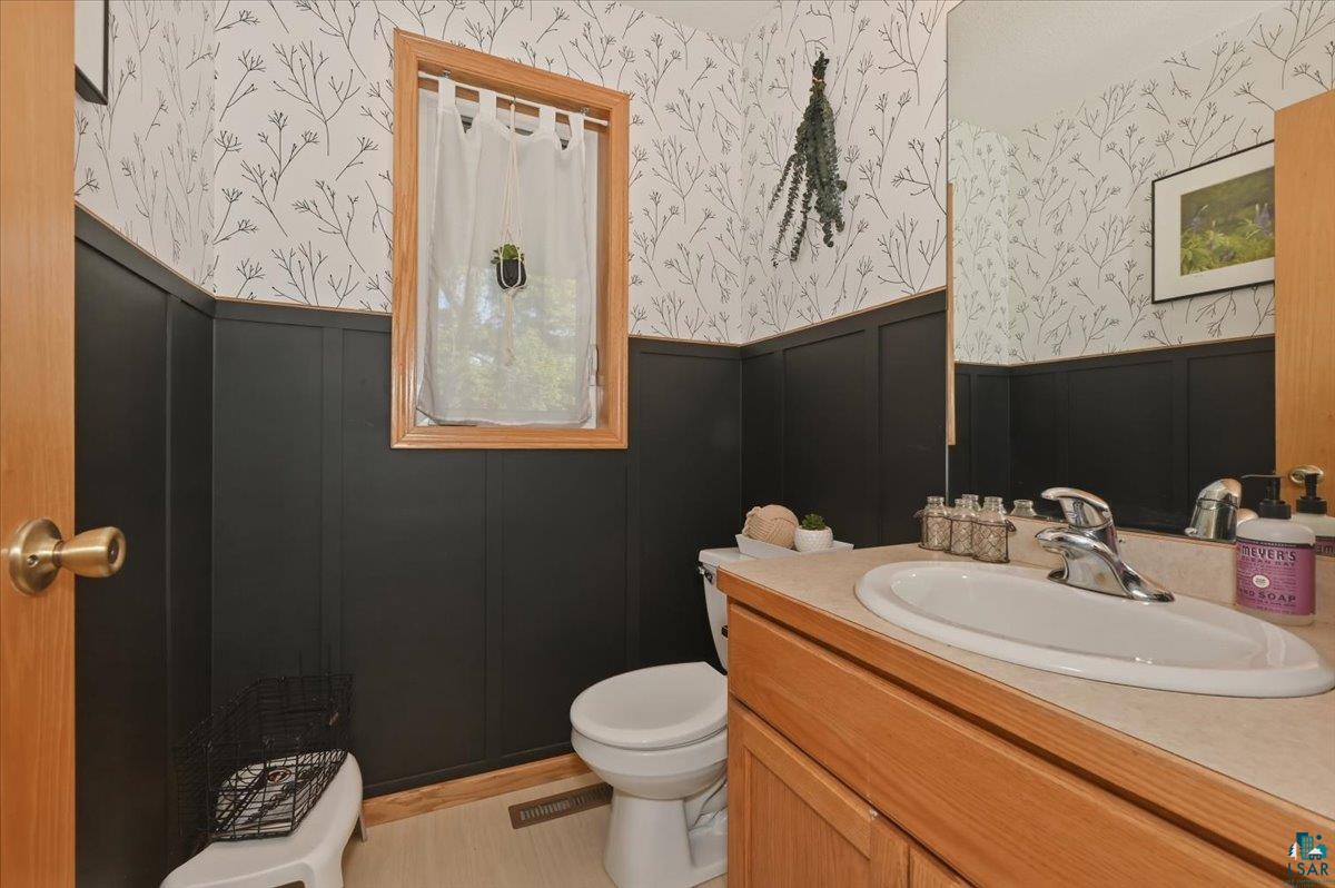 47 Amy Ln, Esko, MN 55733 Listing Photo  17